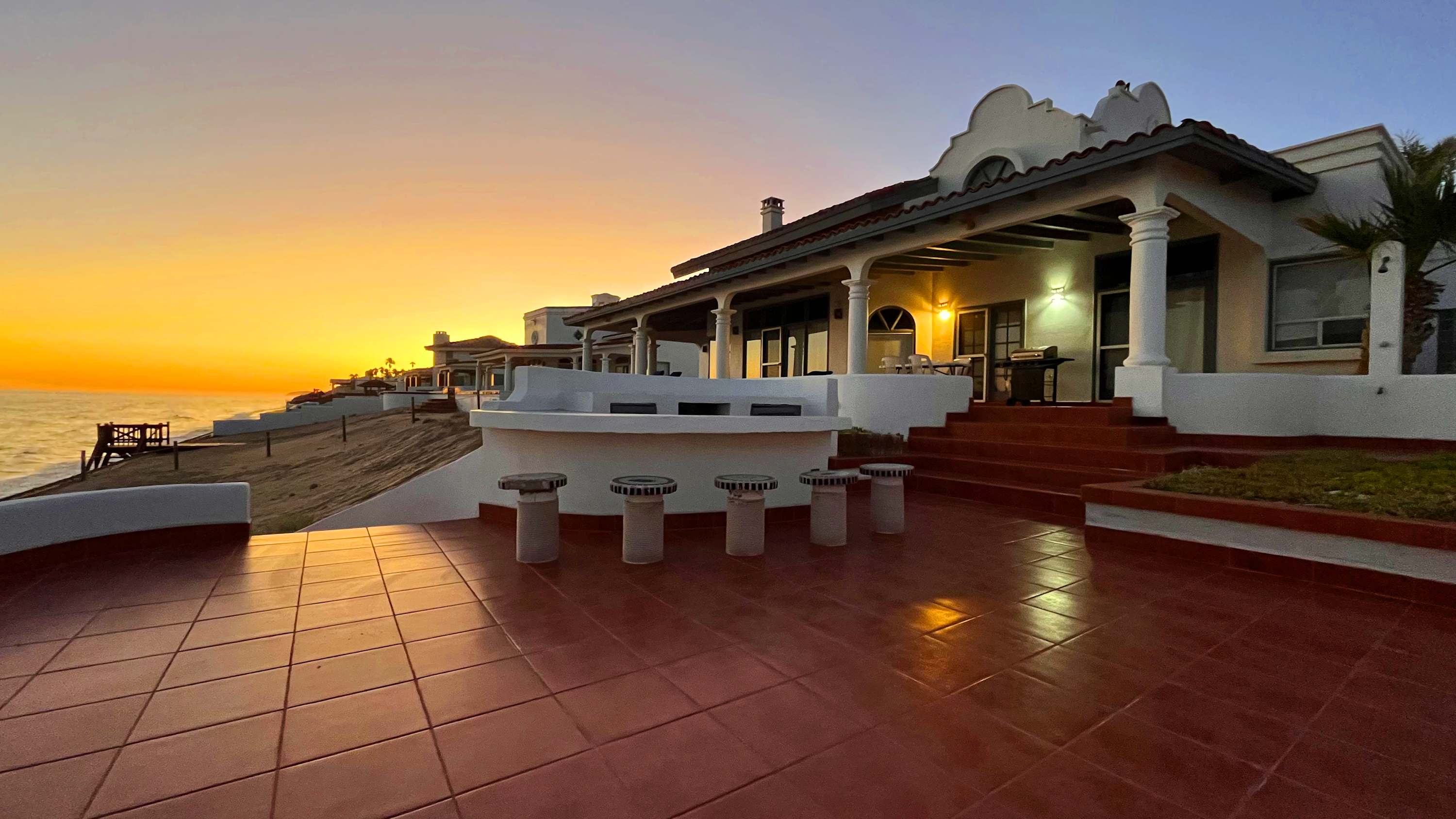 Stunning, Cozy Beachfront Home Paz de Penasco