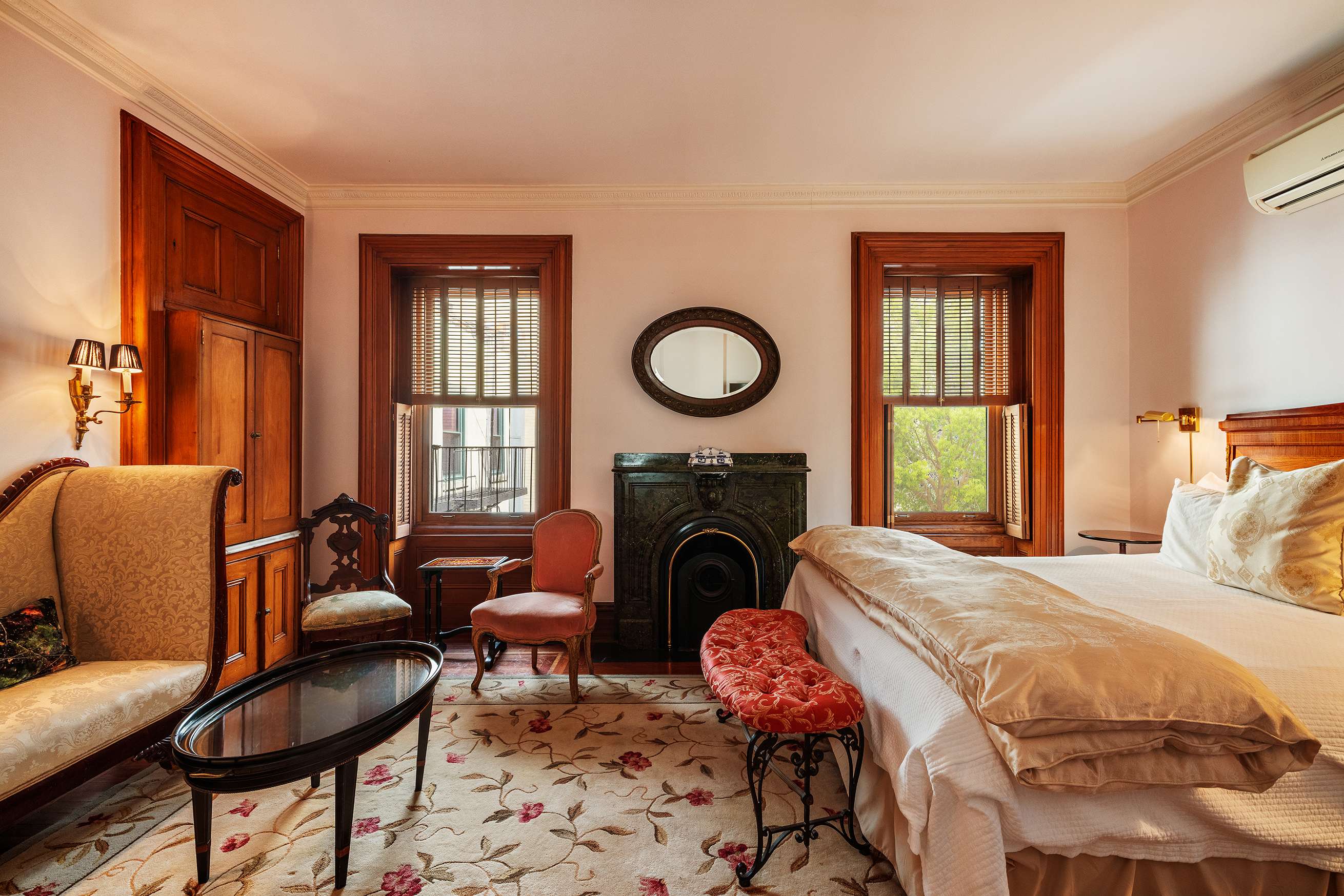 Inn At Irving Place — gallery preview 2