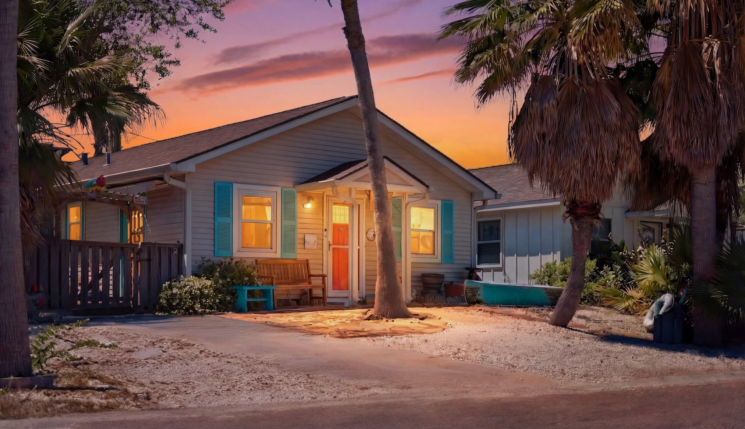Coastal Cottage with Hot Tub + nearby beach