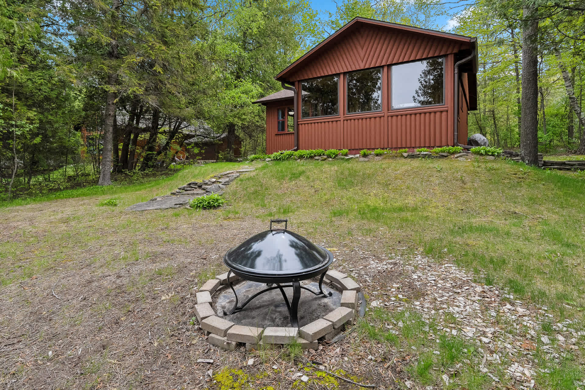 Stony Shore Cabin 4