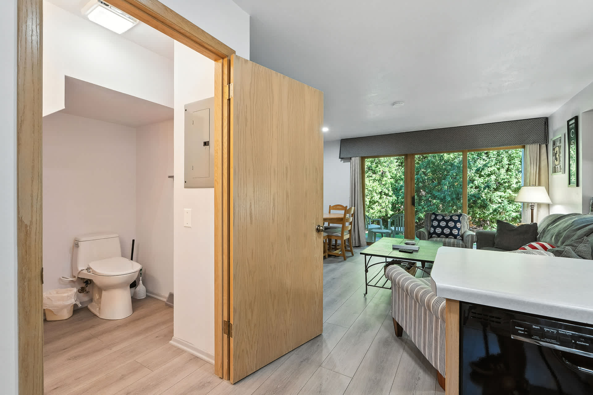 Hilltop Hideaway (Unit B-5) 8