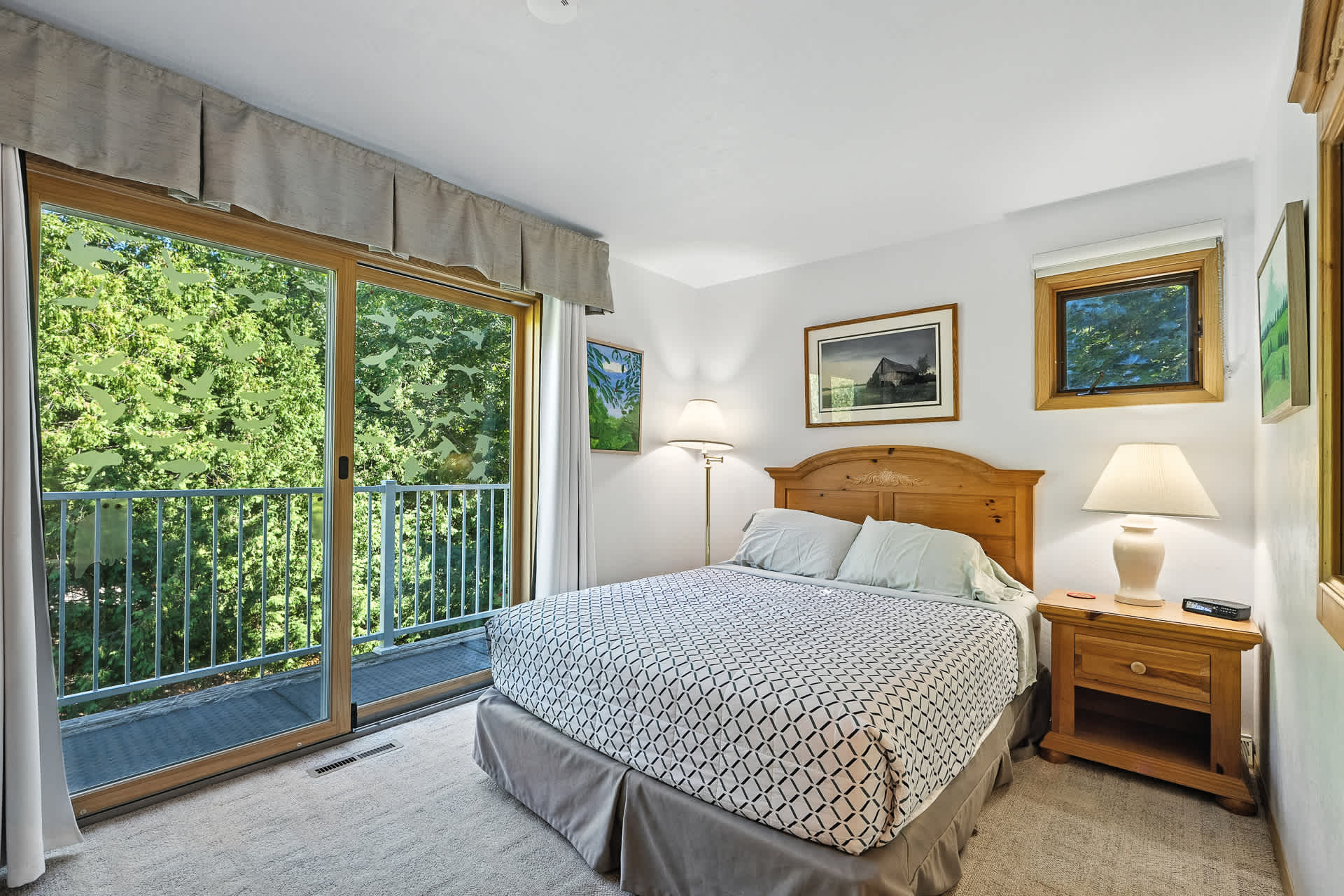 Hilltop Hideaway (Unit B-5) 3