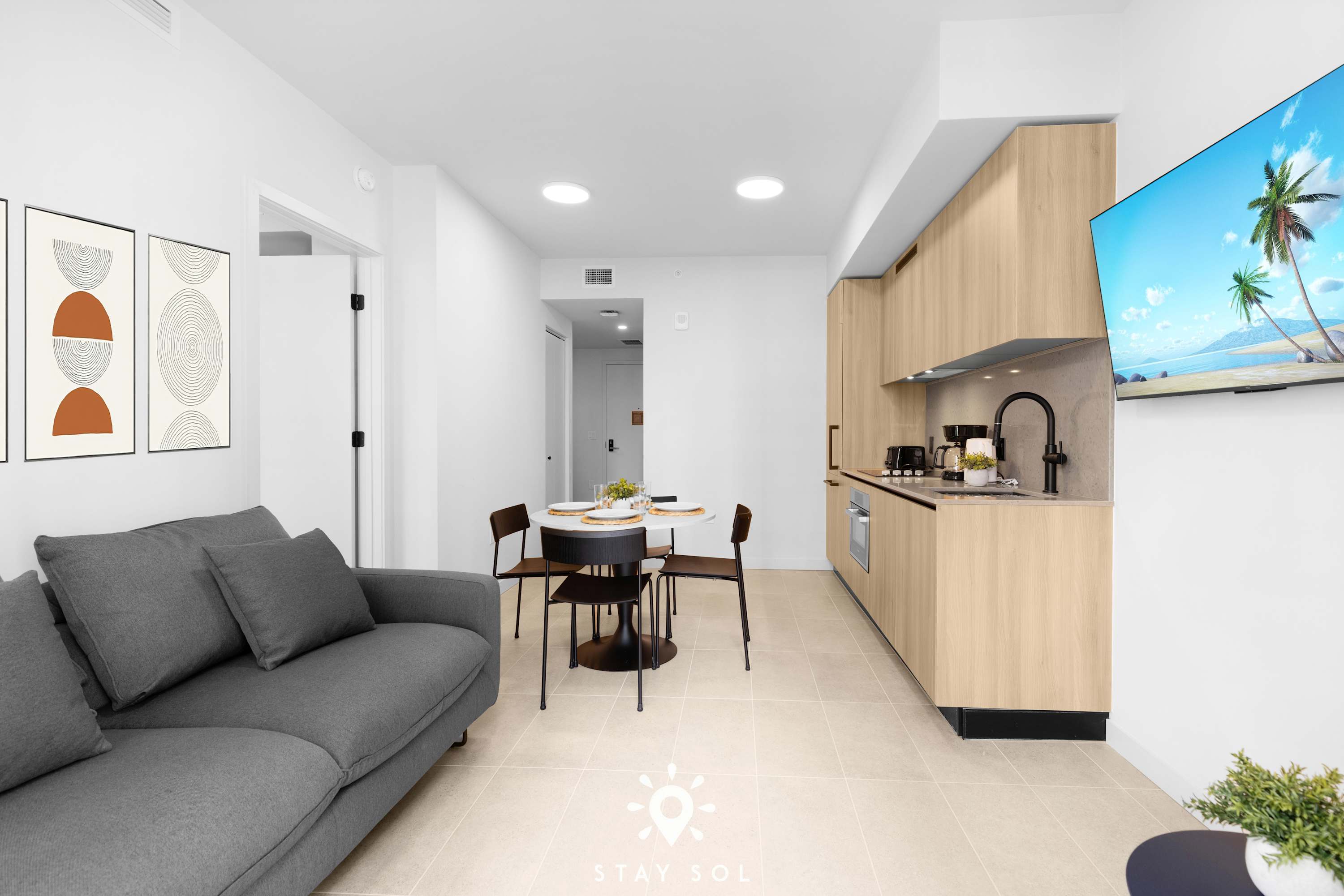 Downtown Gem - Luxury 2BR - 2BA