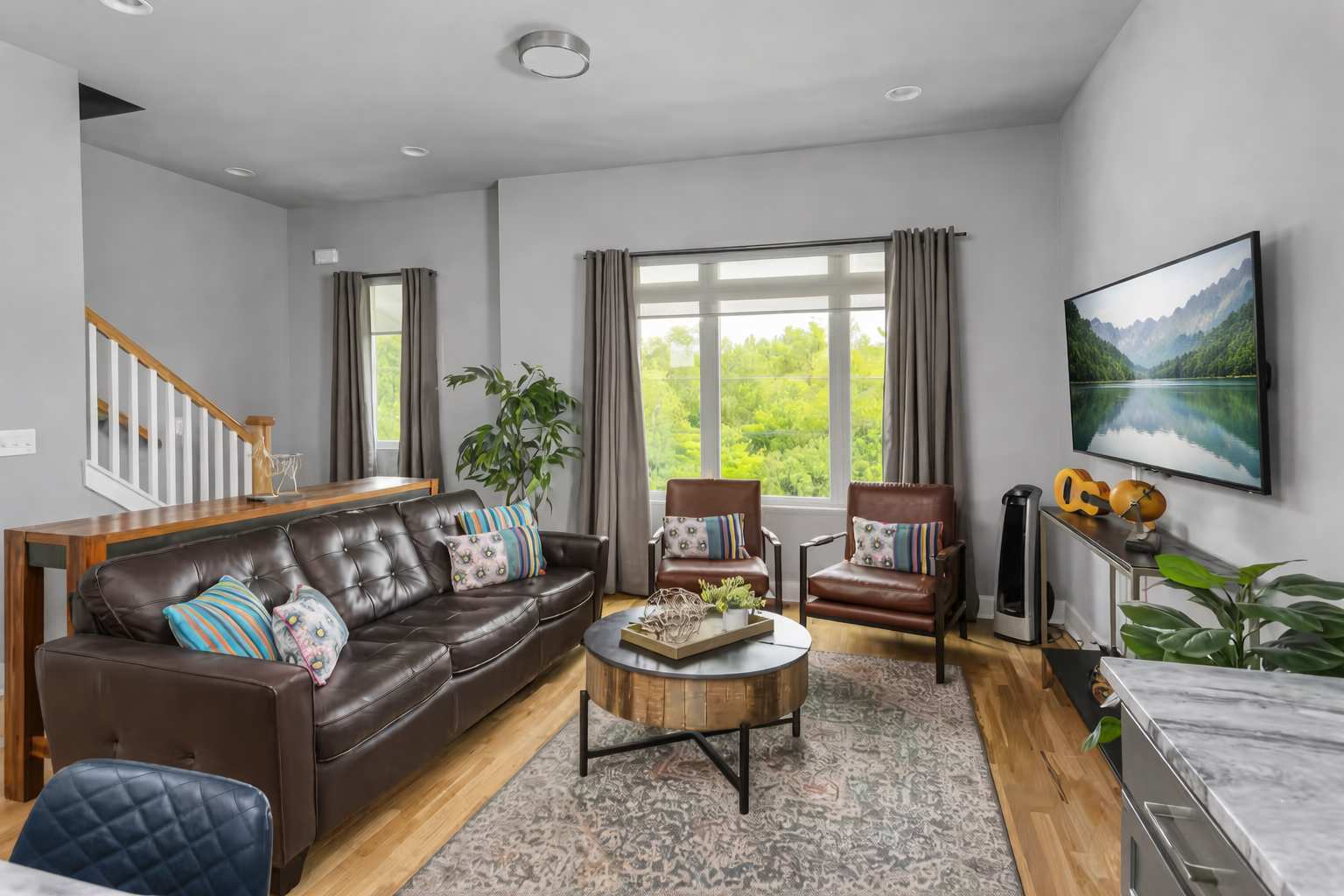 Nashville Luxe Rooftop Stay • Sleeps 12 — Nashville, TN — vacation rental