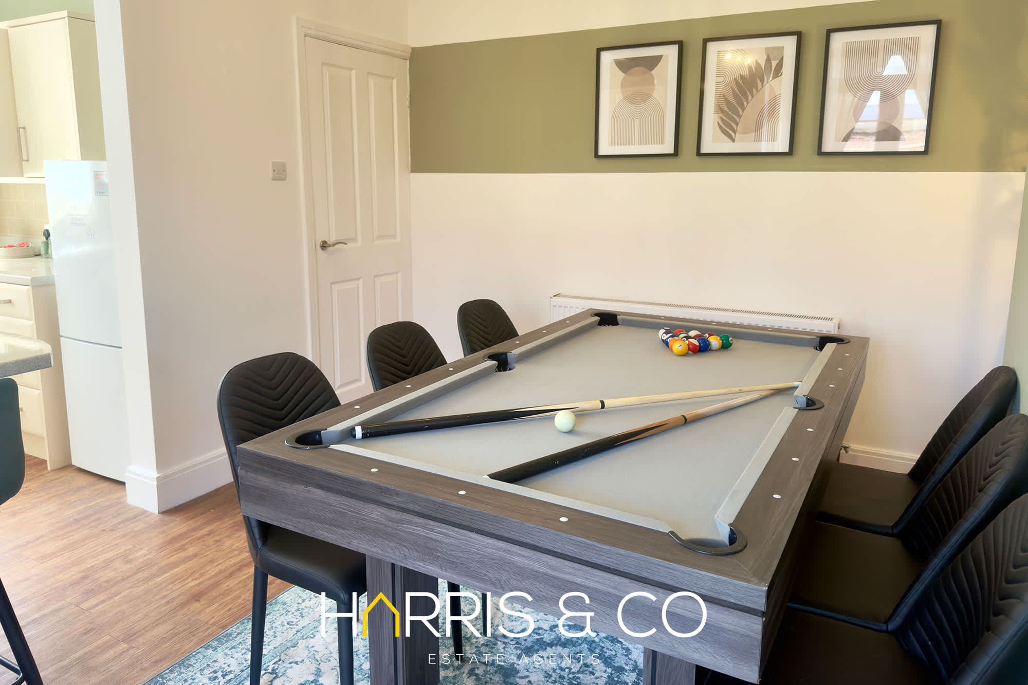The Great Wave Retreat - Calm Coastal Stay in Lowther Road 10 FY7 7AS - Property image 24 - VivreStays