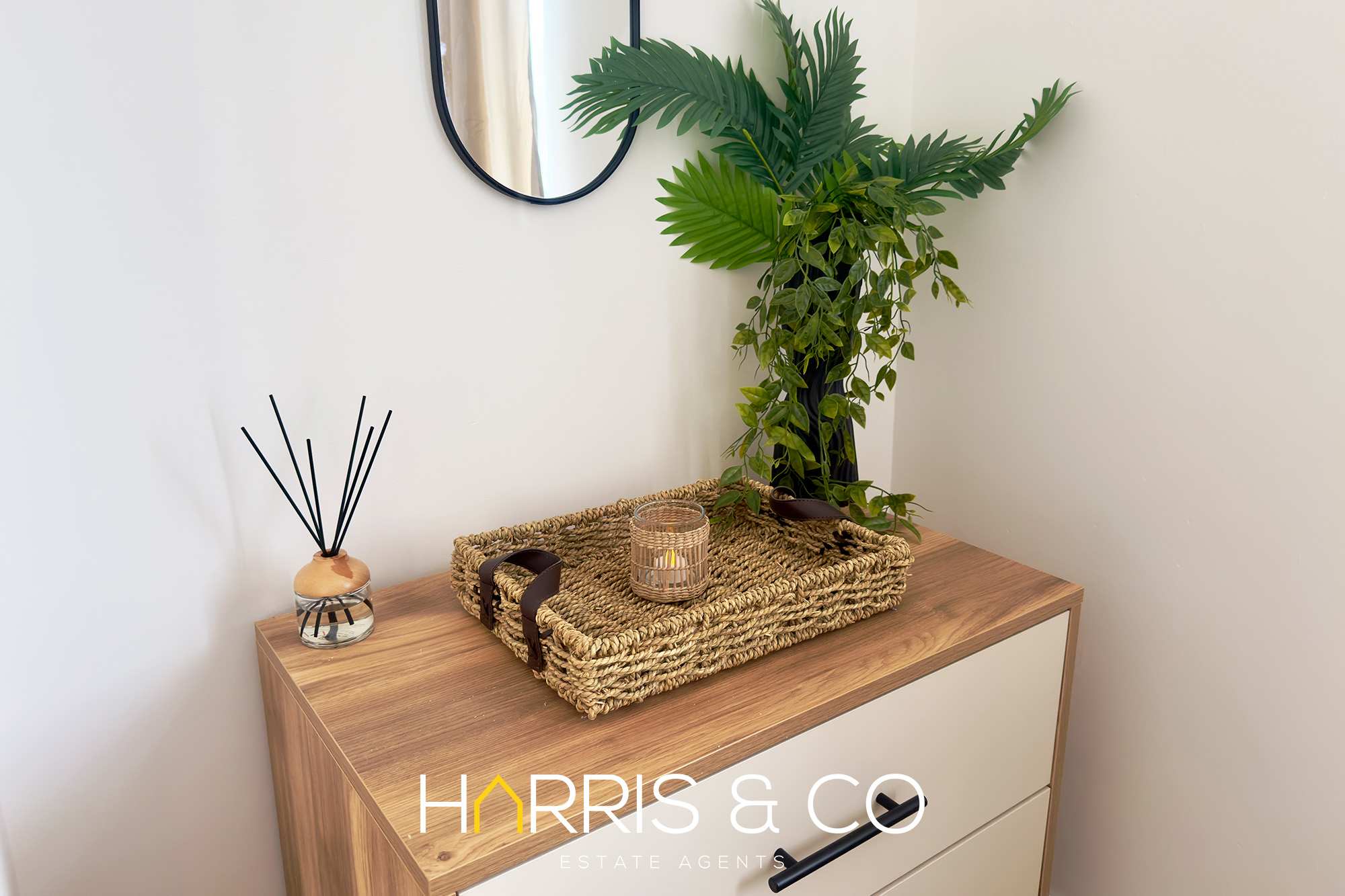 The Great Wave Retreat - Calm Coastal Stay in Lowther Road 10 FY7 7AS - Property image 26 - VivreStays