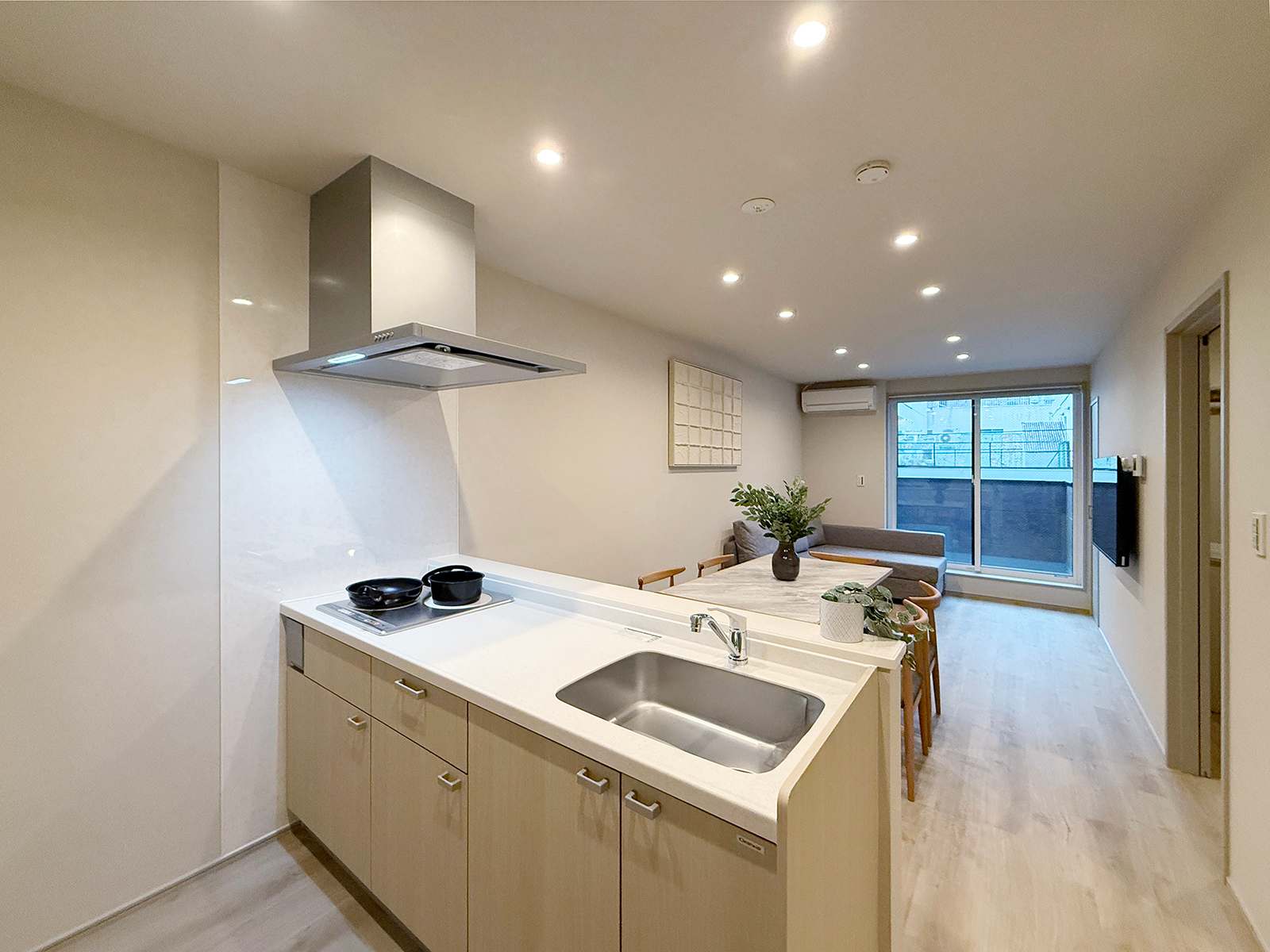 New 2BR|Peace Park 5m Walk|Sleeps 10|Modern Stay