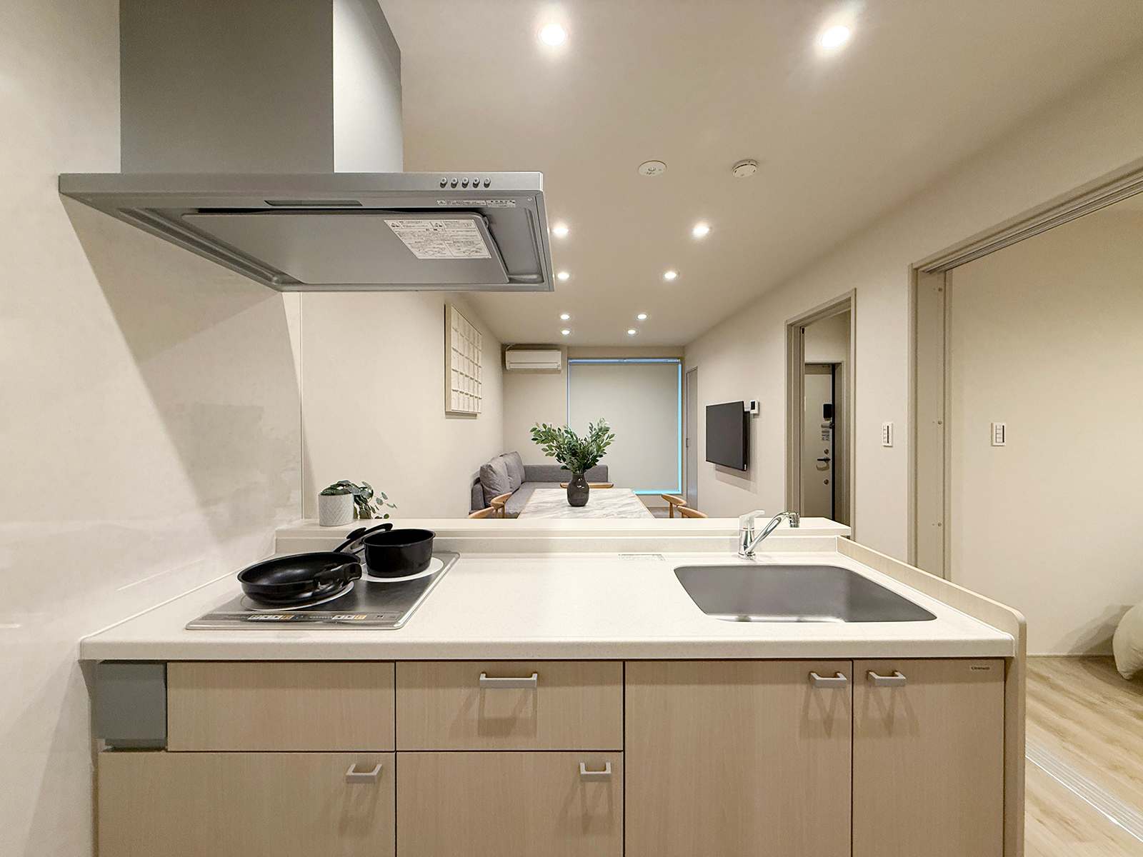 New 2BR|Peace Park 5m Walk|Sleeps 10|Modern Stay
