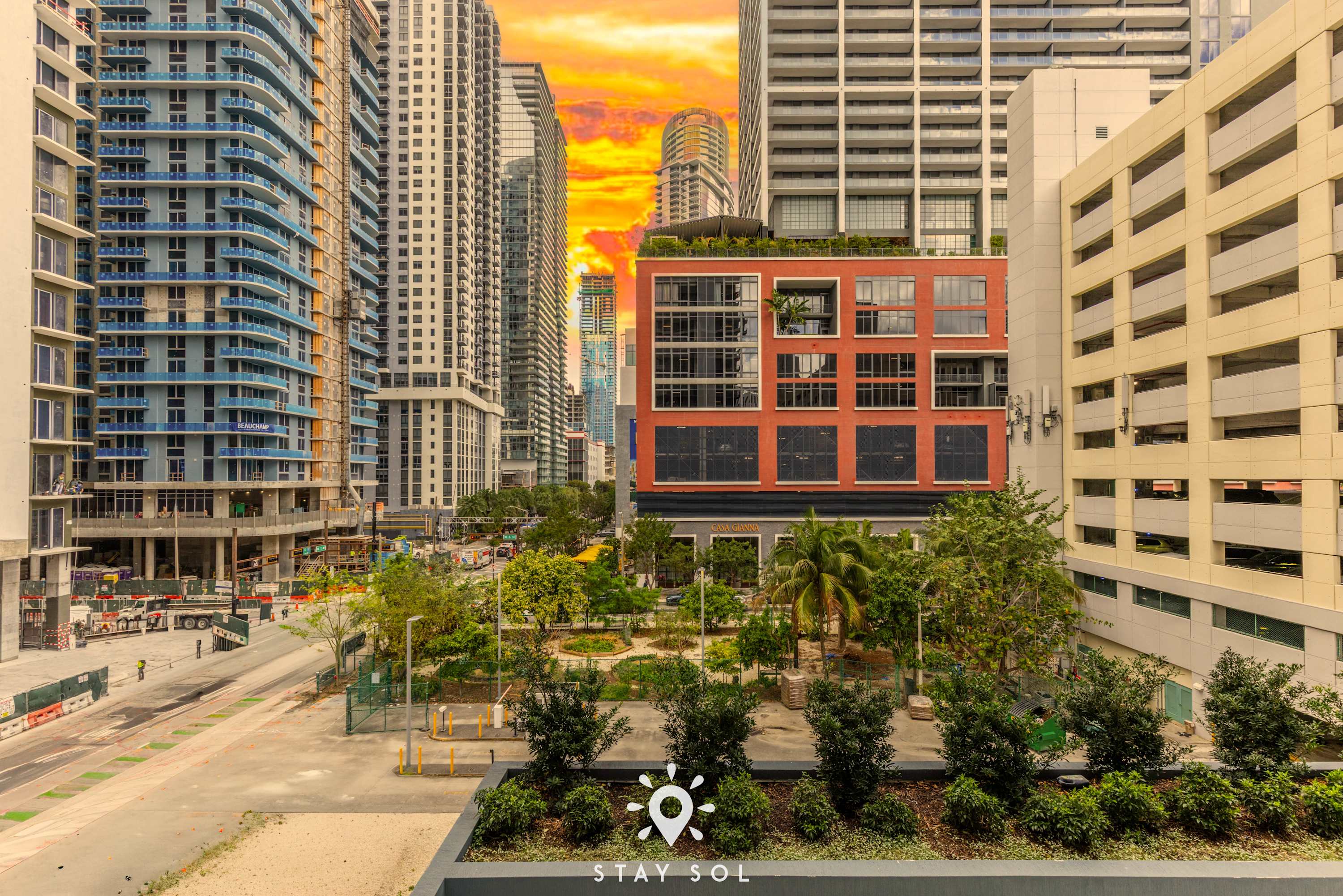 Beautiful Downtown Retreat | 2BR - 2BA
