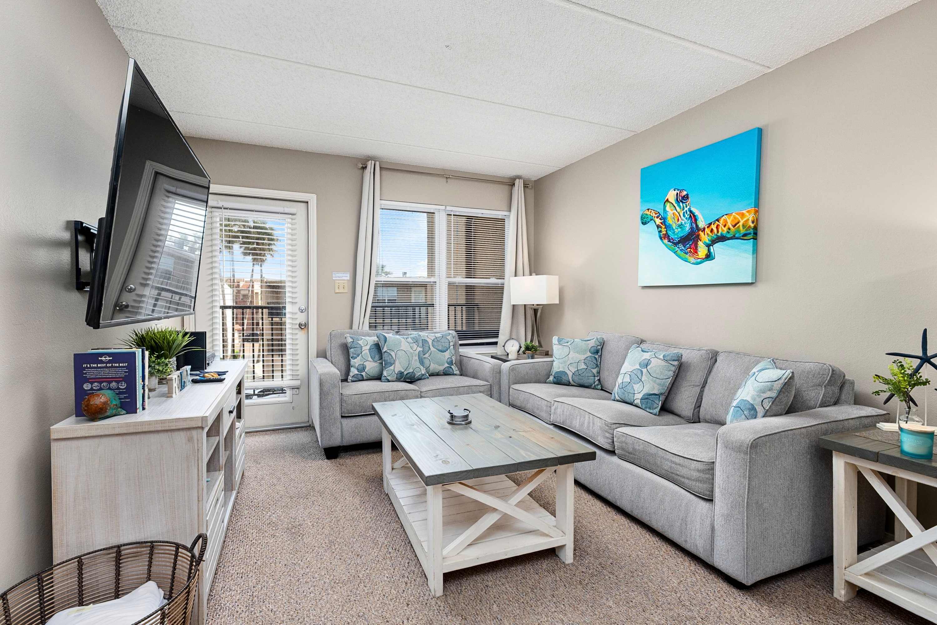 Steps from Beach Condo with Pool and Hot Tub 2