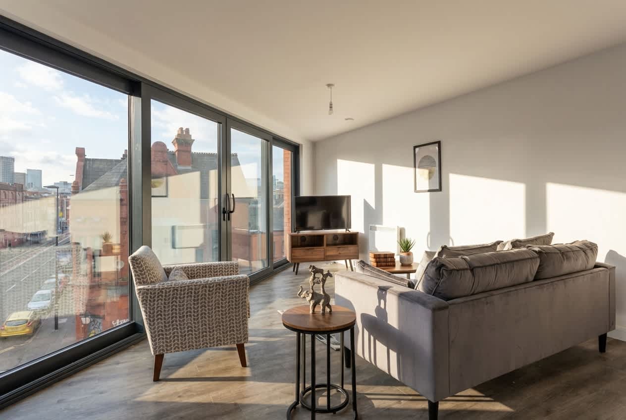 Stylish 2 Bed Apartment in Central Birmingham in 262 Bradford Street, B12 0AL Birmingham