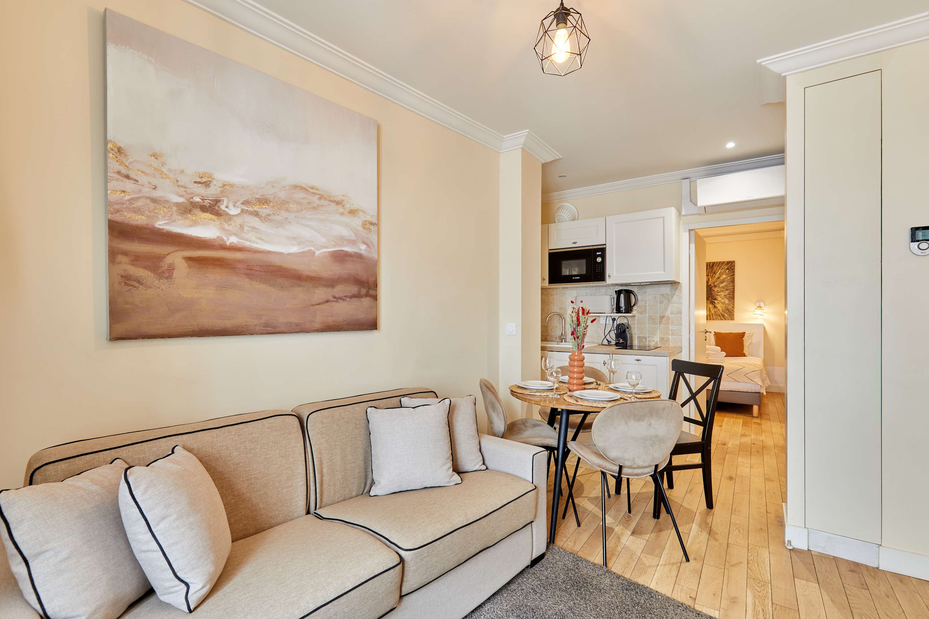 Lovely apartement with AC - Center of Paris — Paris, Île-de-France — vacation rental