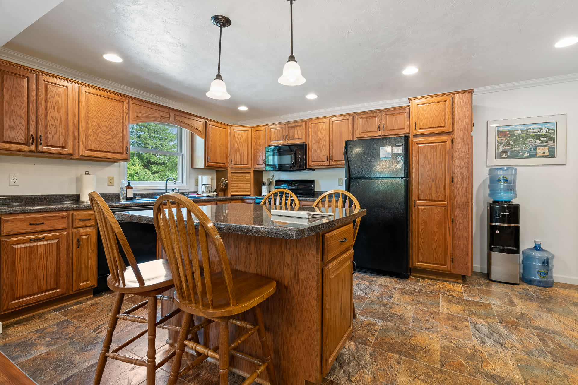 Fully stocked kitchen with all the standards of home