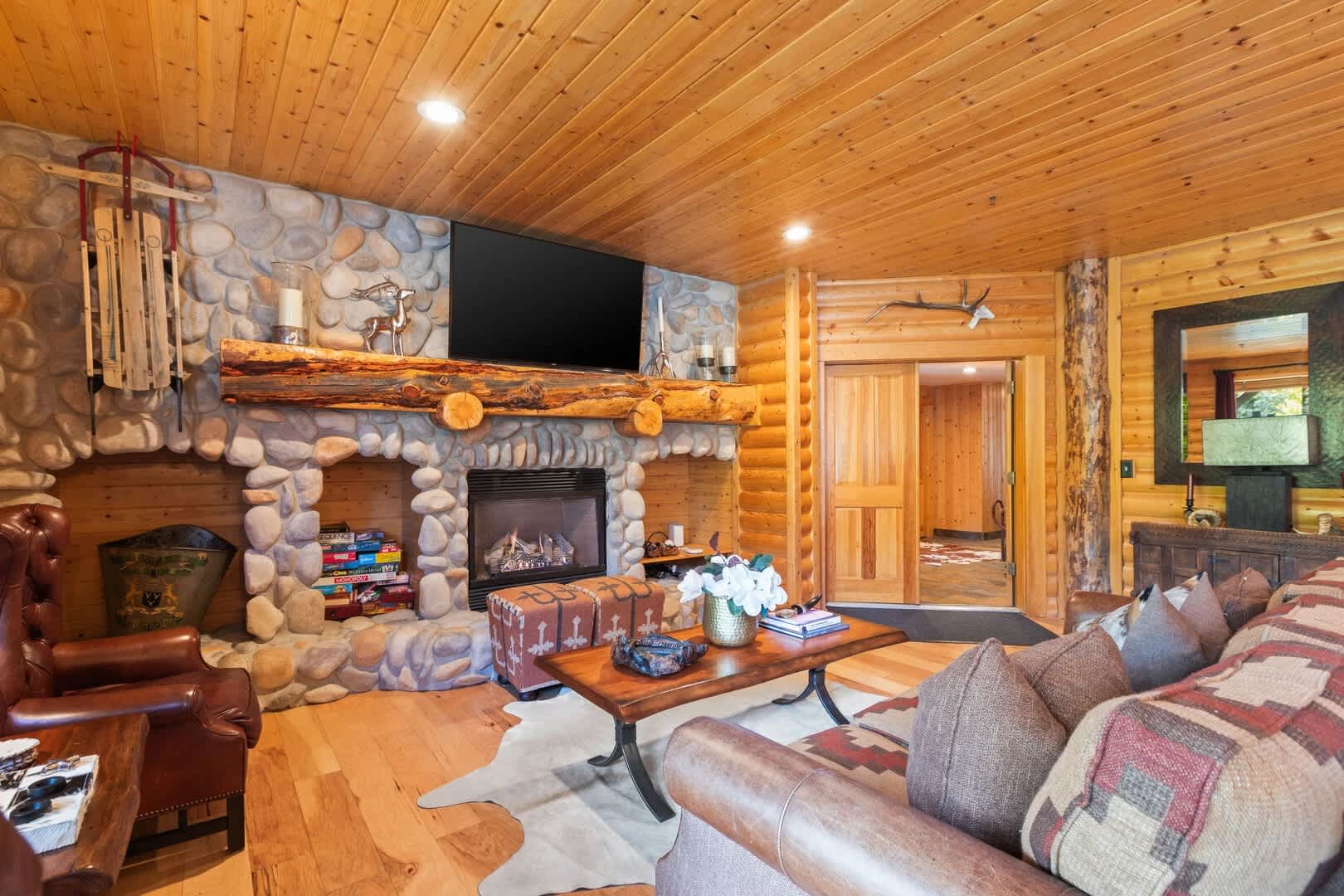 Abode at Black Bear 308B
