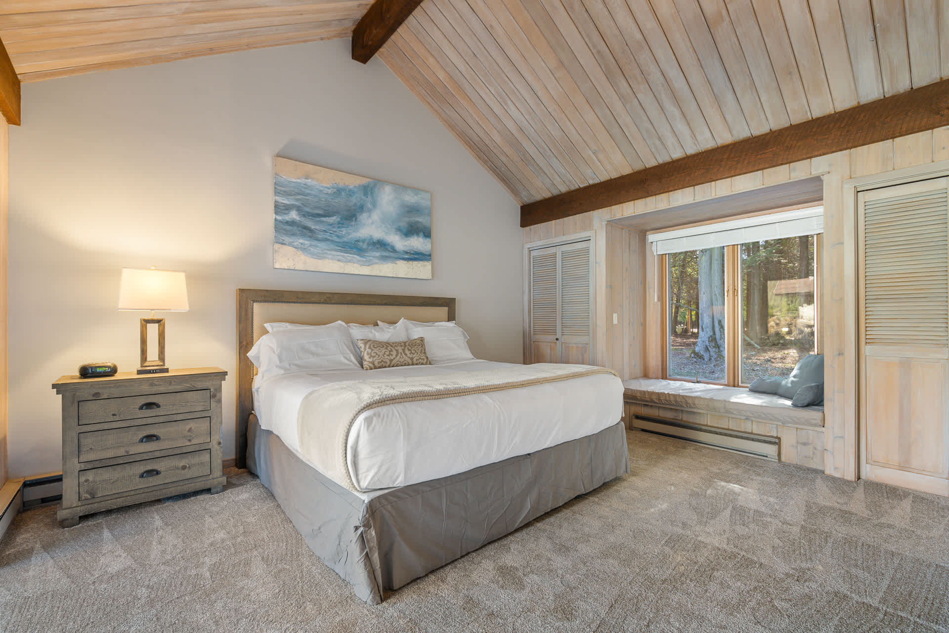 Baileys Harbor Lakefront Abode 4