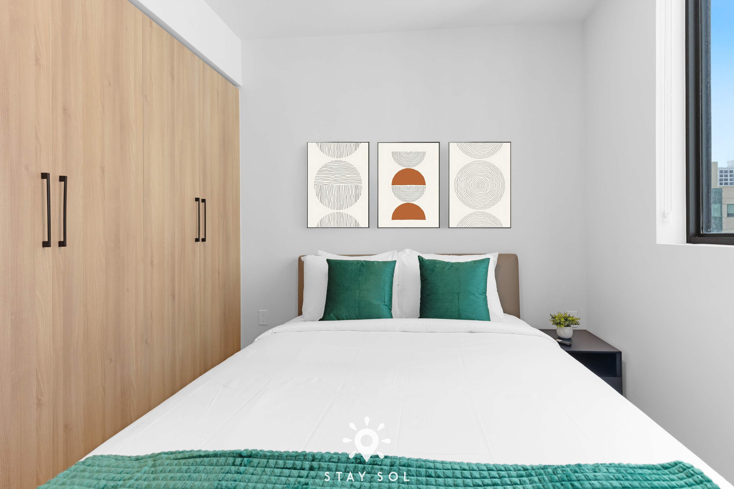 City Views with Bright 1BR Refined in 501 Miami
