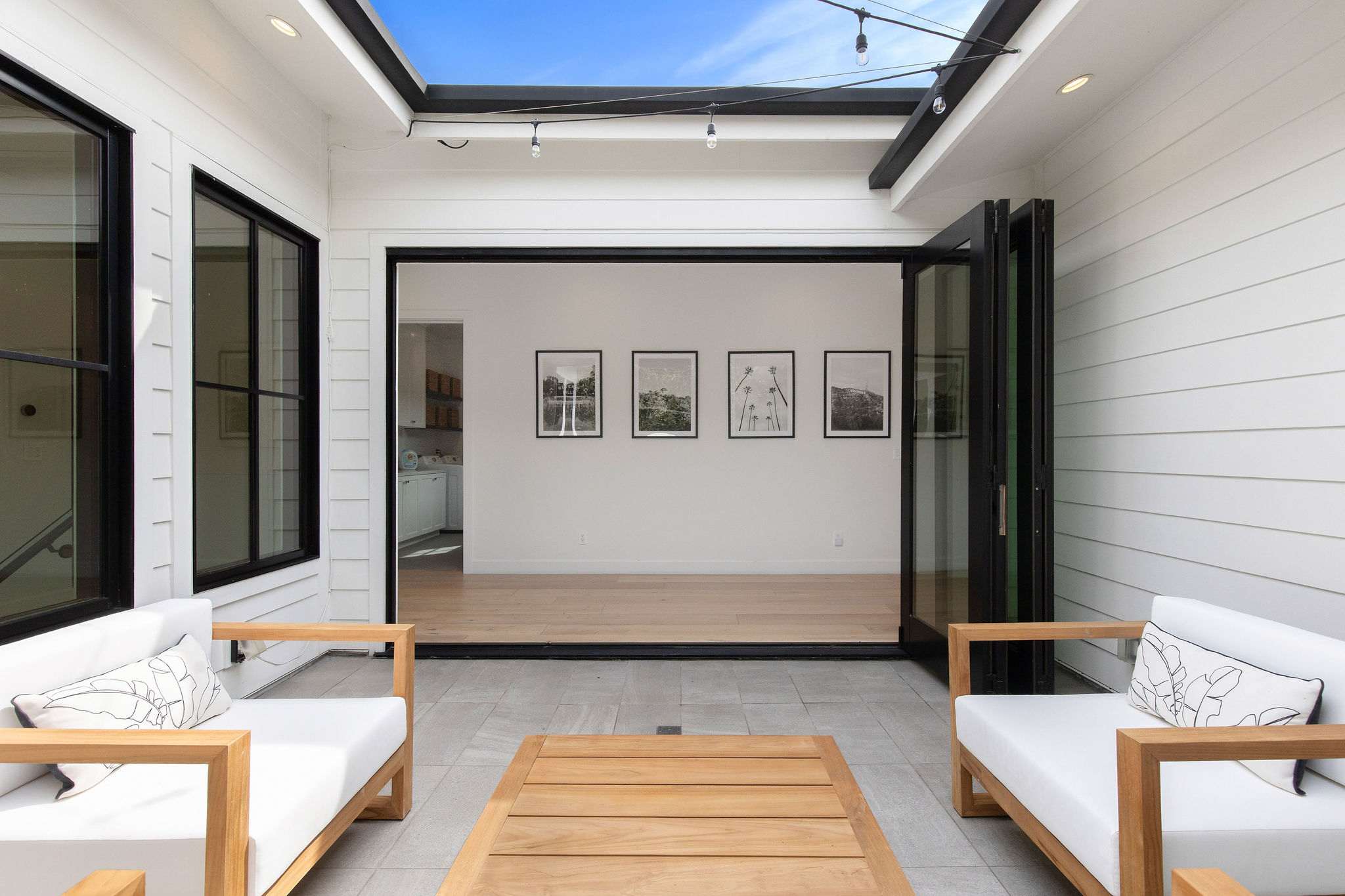 A private outdoor lounge in West Hollywood designed for quiet mornings and evening wind-downs