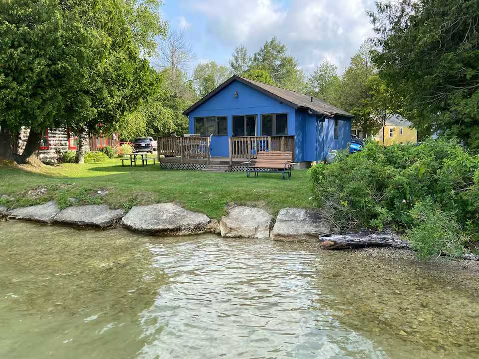 Sunset Shores - Lakeside Cabin #1