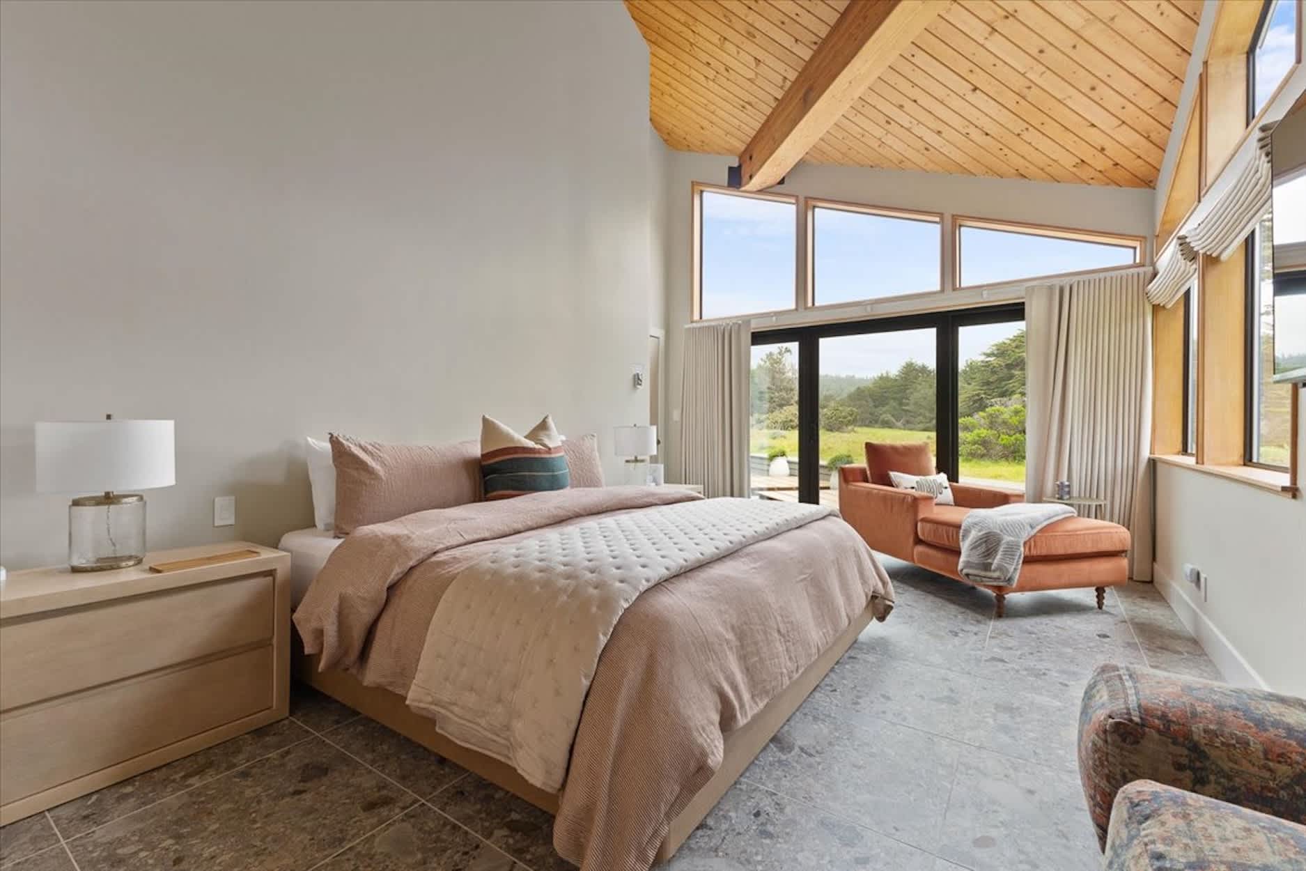 Enjoy a good night's sleep in plush bedding w/ room darkening shades!