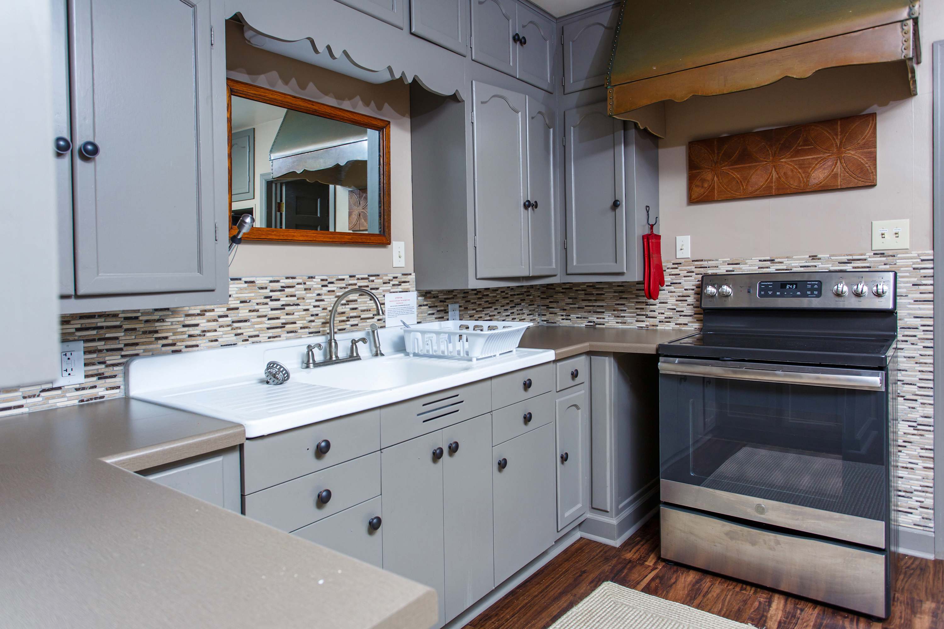 Manistique Stone Cottage 6