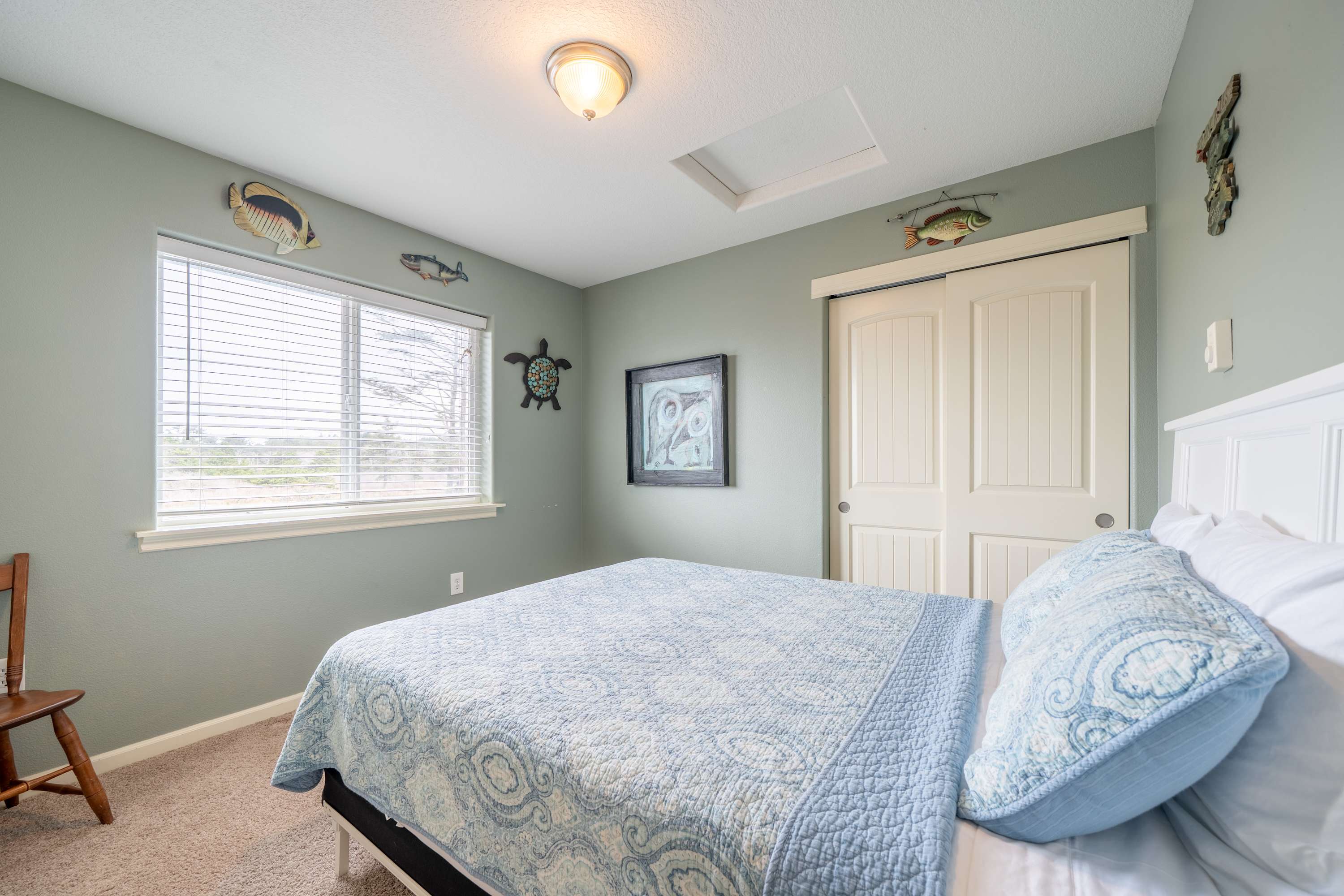 Riverfront Home Near Downtown + 5Min Walk to Beach