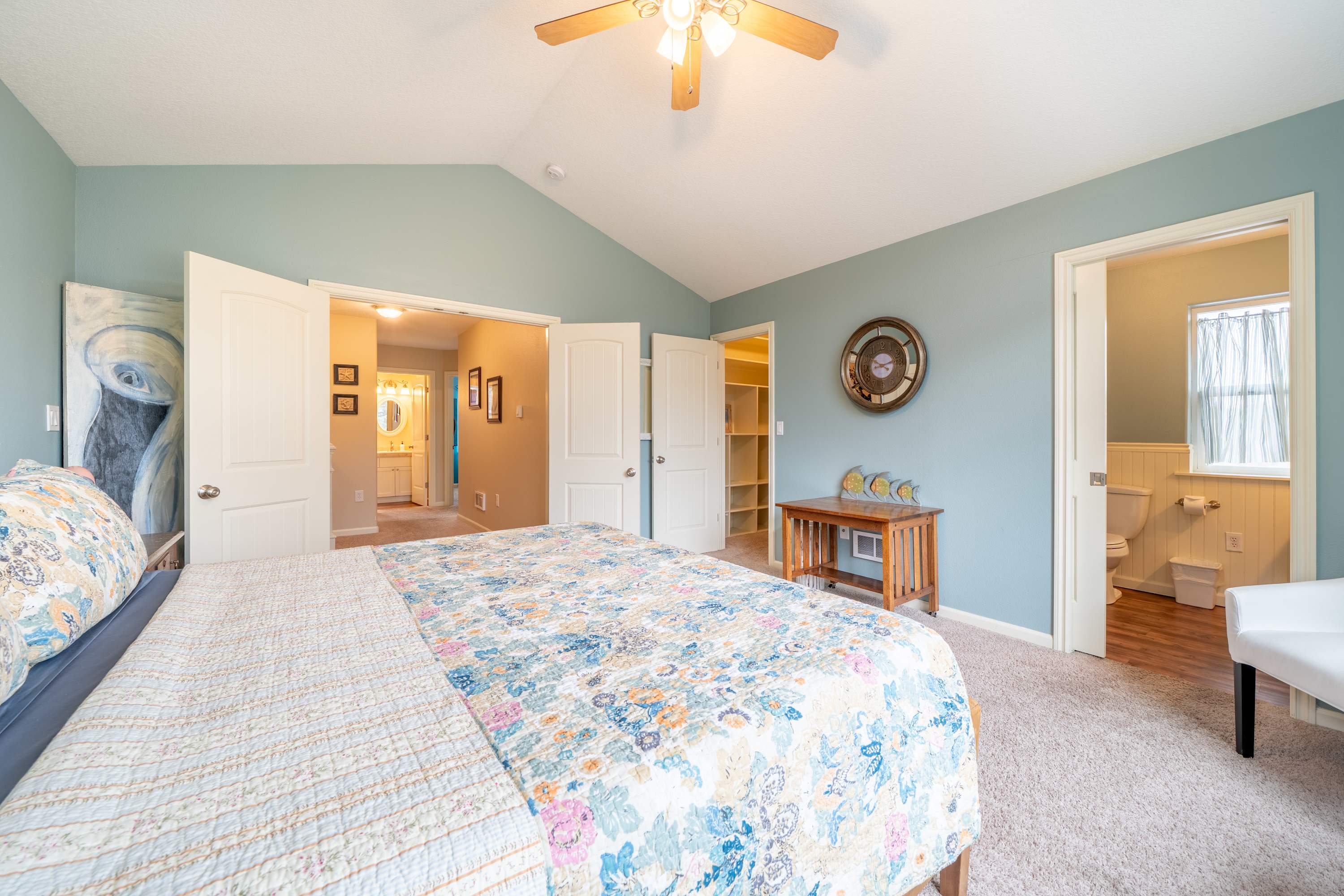 Riverfront Home Near Downtown + 5Min Walk to Beach