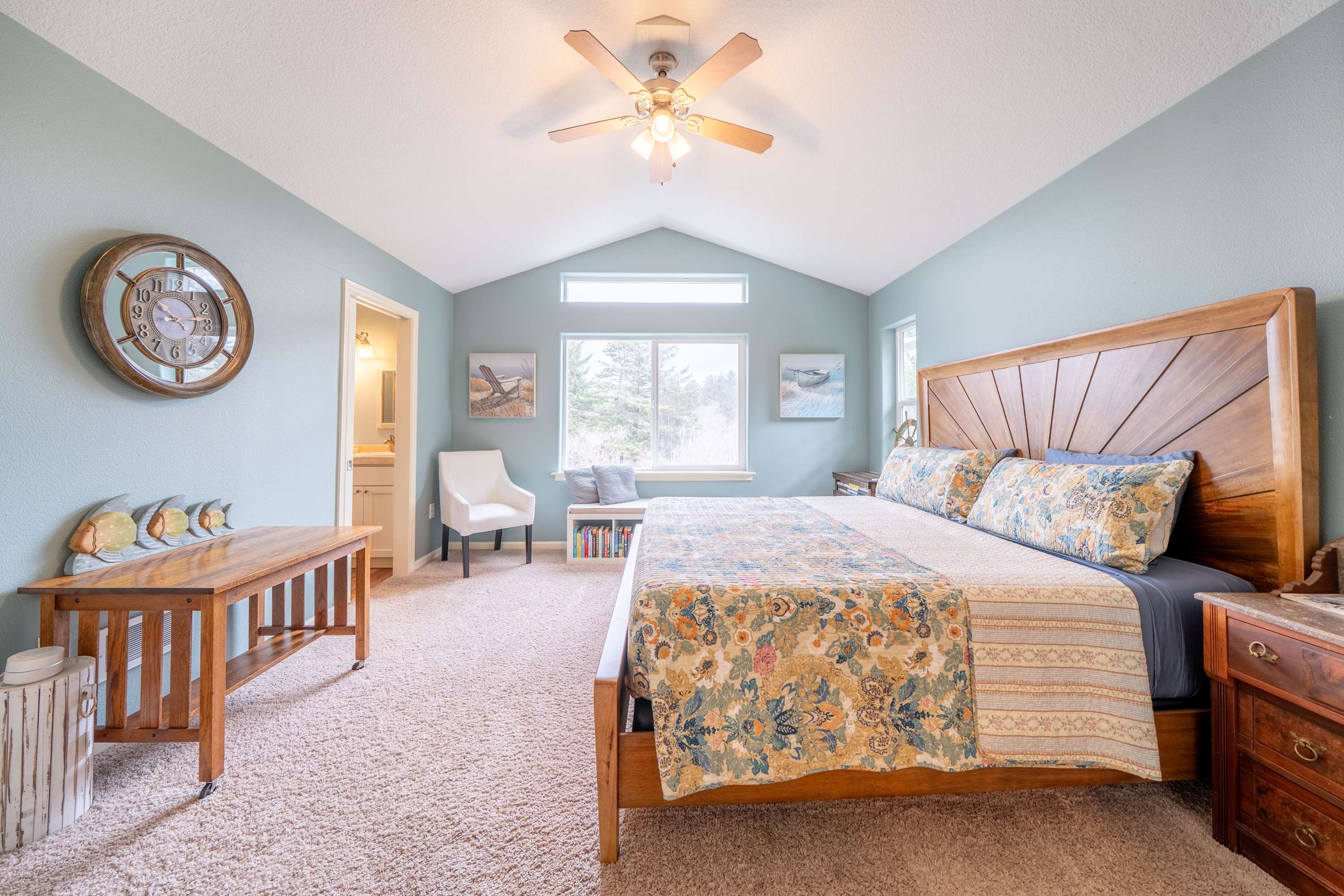 Riverfront Home Near Downtown + 5Min Walk to Beach