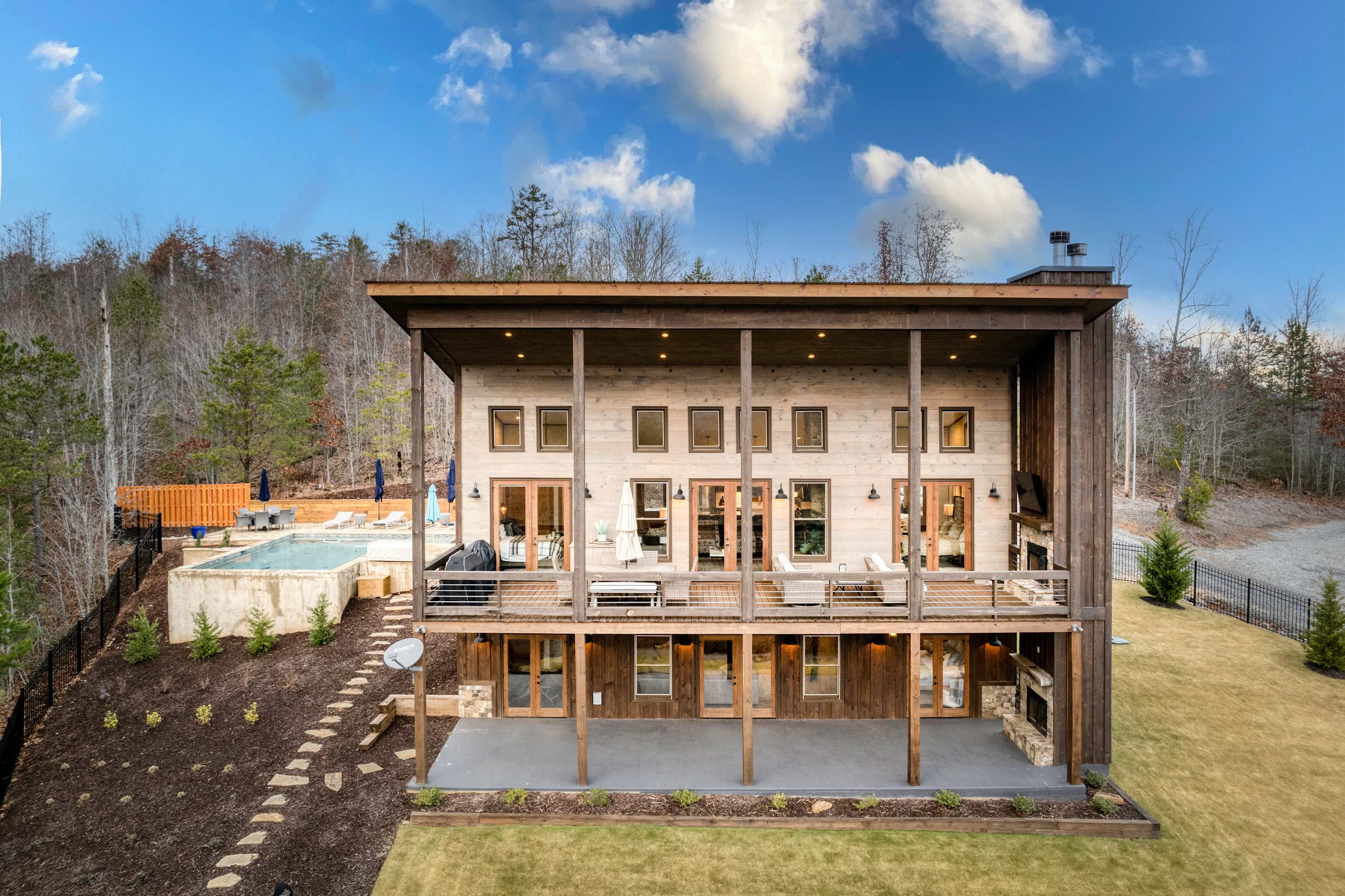 Water's Edge 2 - Private pool & mountain views 3
