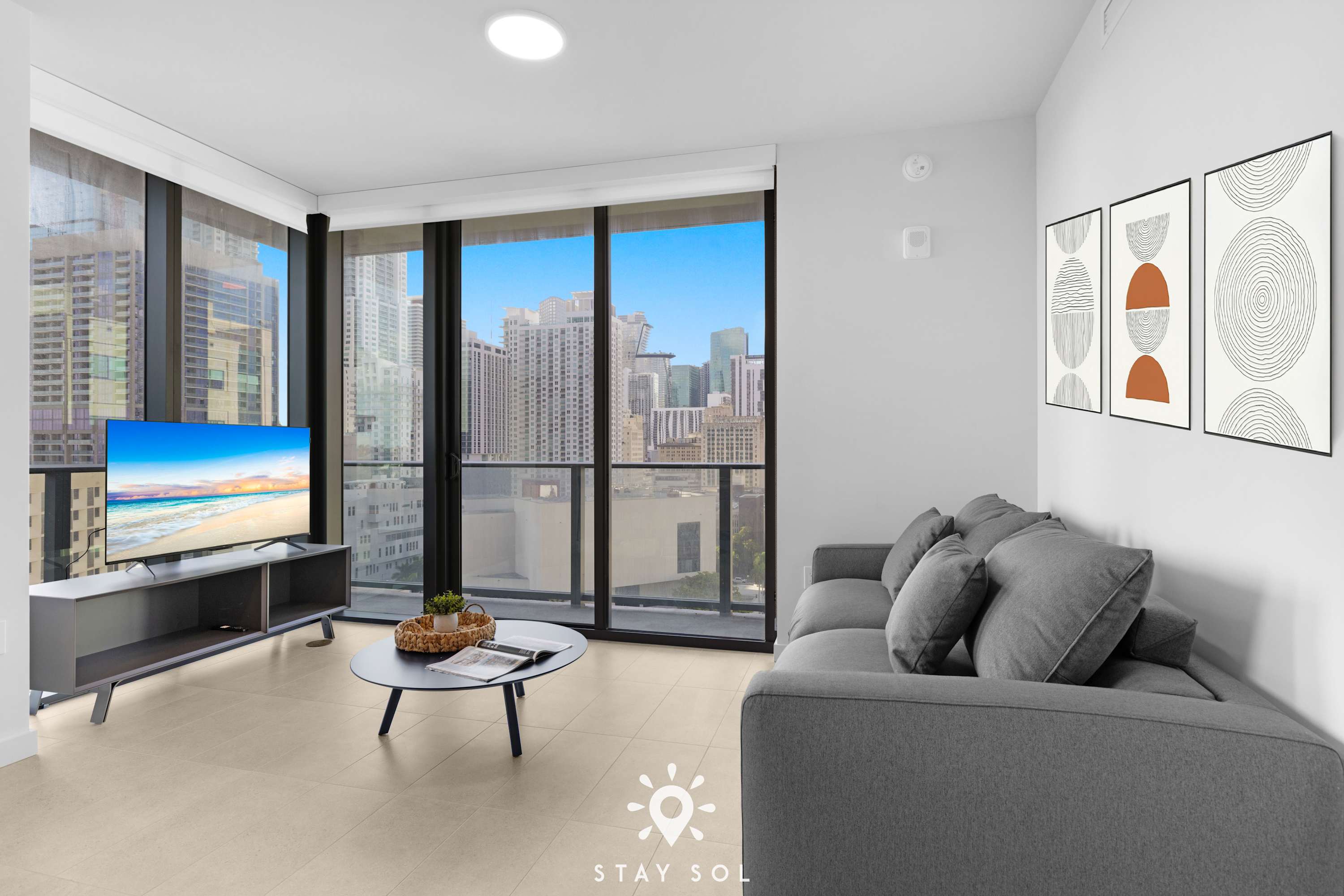 Contemporary Haven with Glass Views 2BR | Miami