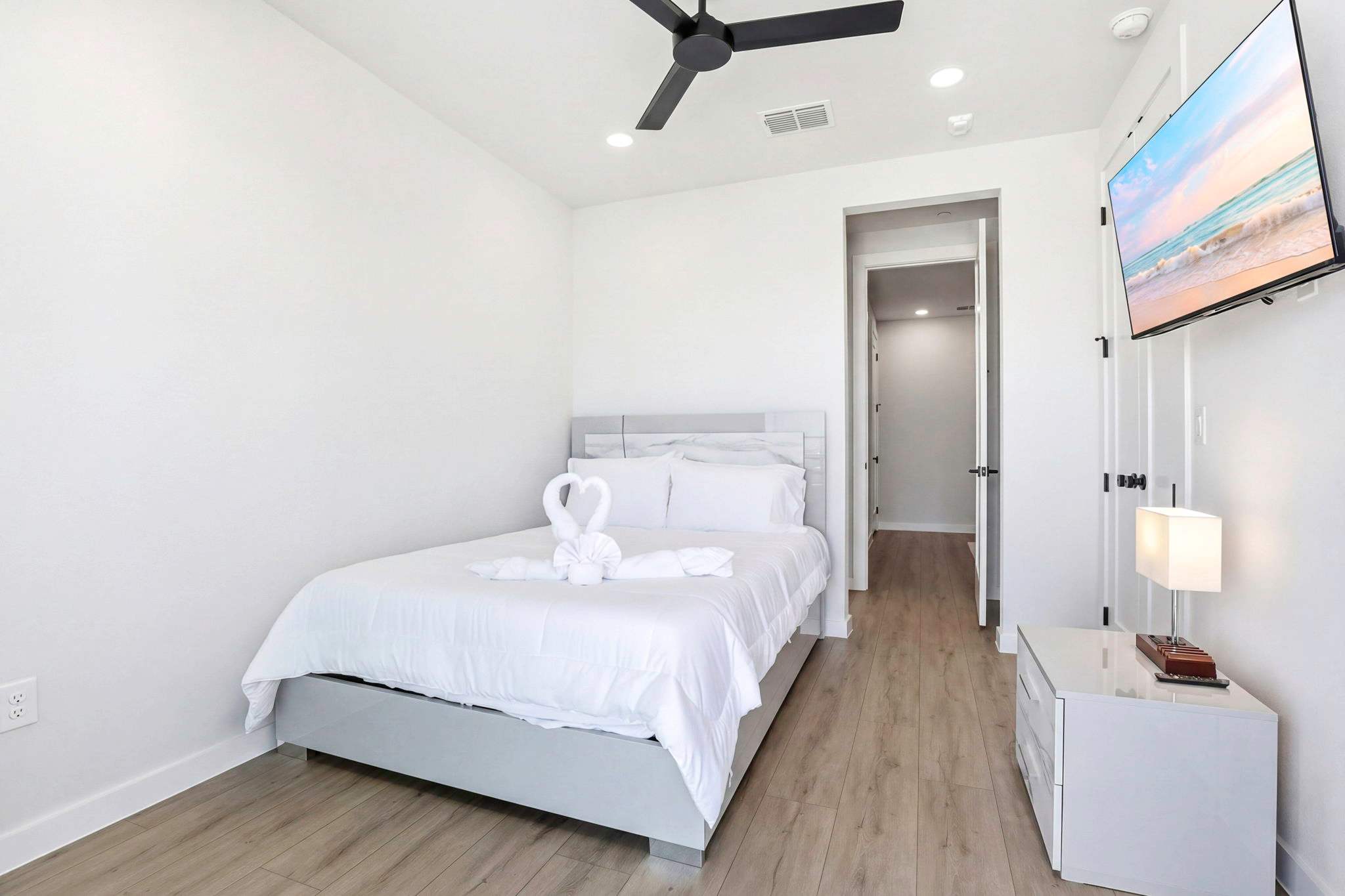 Stay in Pure Luxury with Resort-Style Amenities! | Photo 15