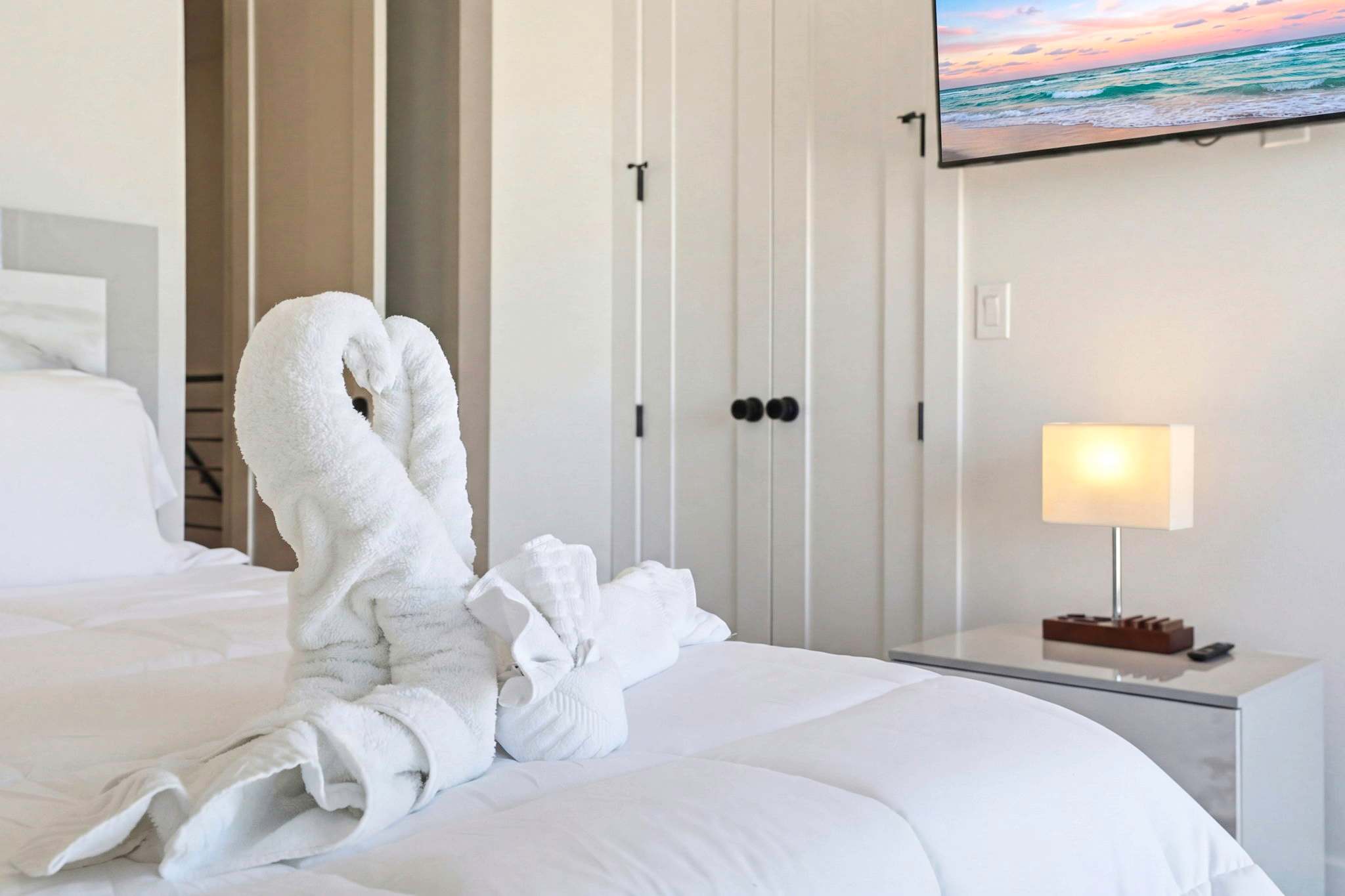 Stay in Pure Luxury with Resort-Style Amenities! | Photo 17