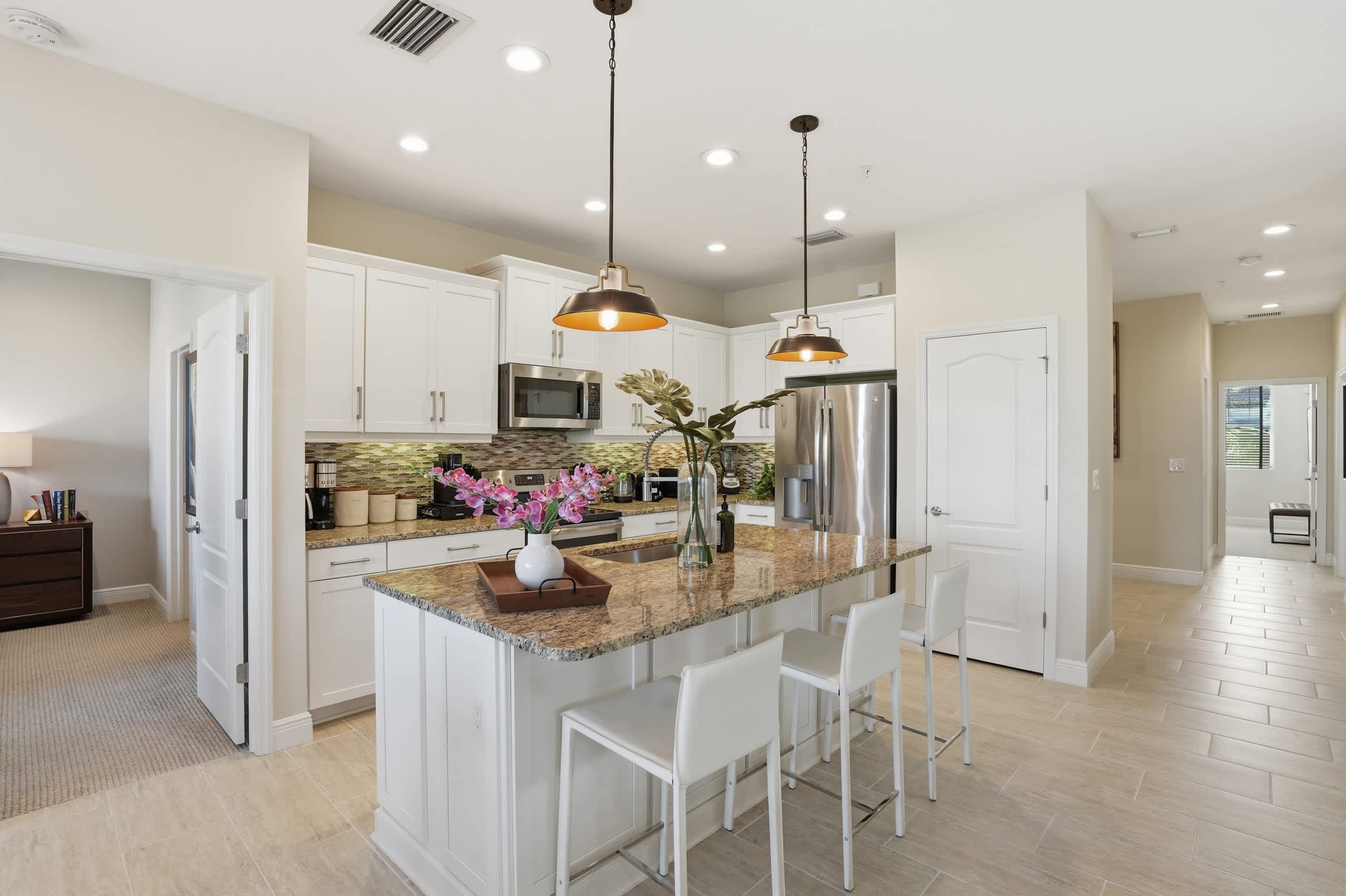 Lakefront Luxury Stunning Naples Sunsets | Photo 3