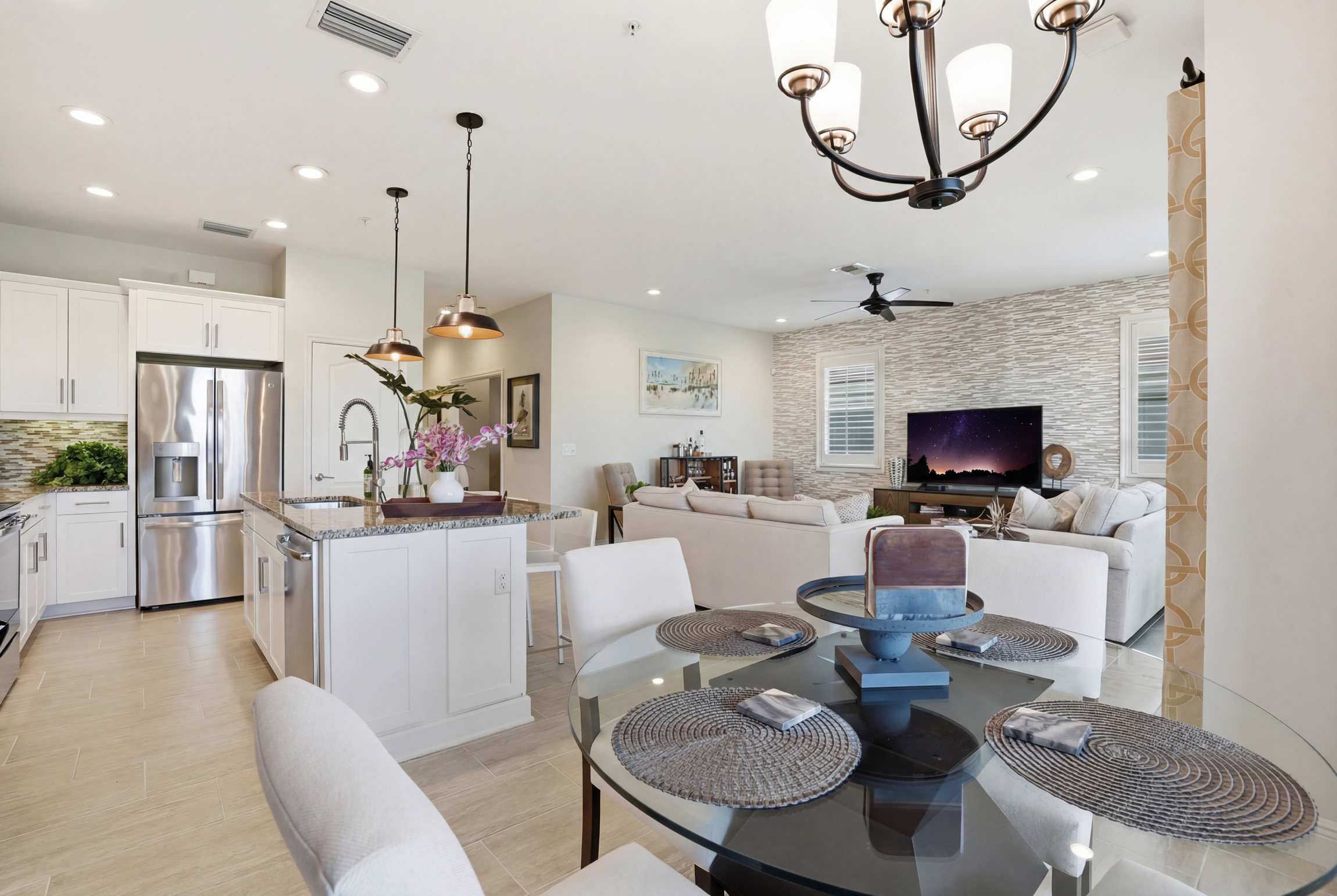 Lakefront Luxury Stunning Naples Sunsets | Photo 15