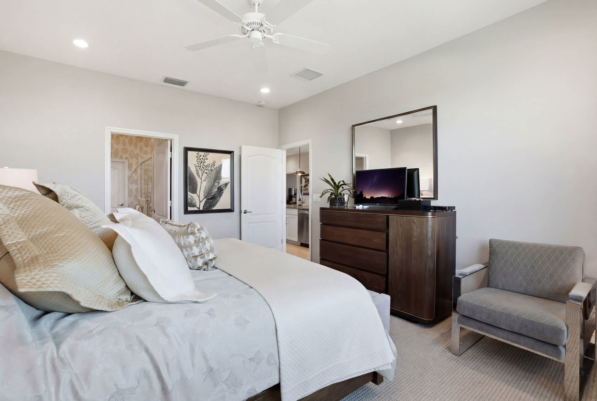 Lakefront Luxury Stunning Naples Sunsets | Photo 19