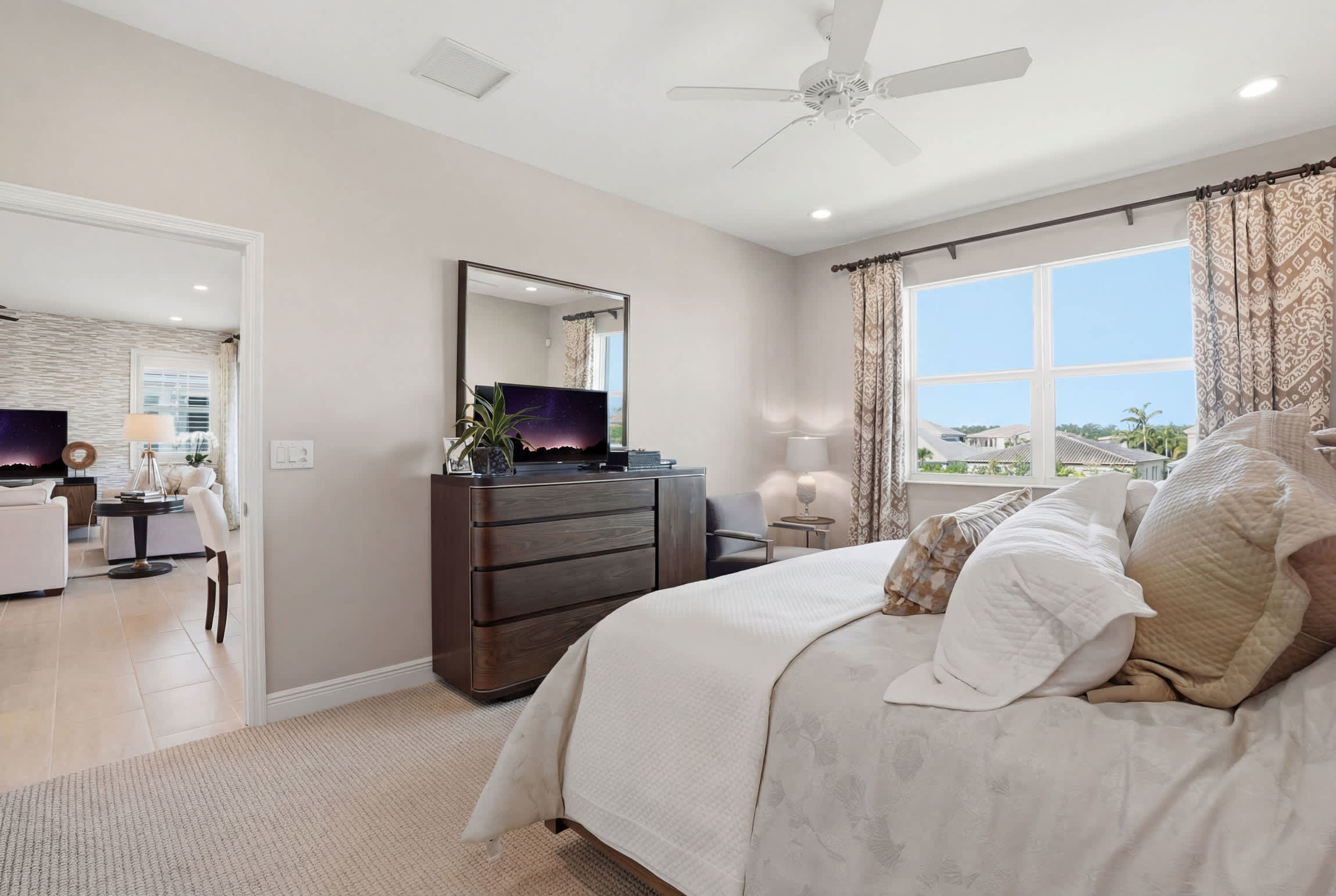 Lakefront Luxury Stunning Naples Sunsets | Photo 20