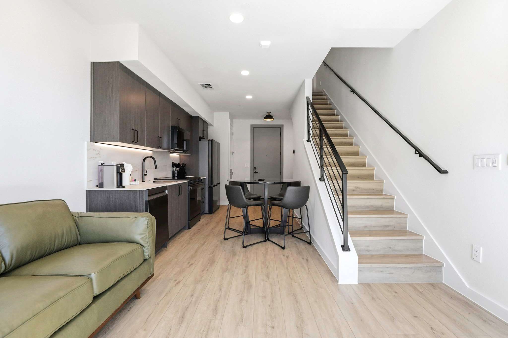 Luxe Condo • Prime Location • 5-Star Comfort | Photo 10