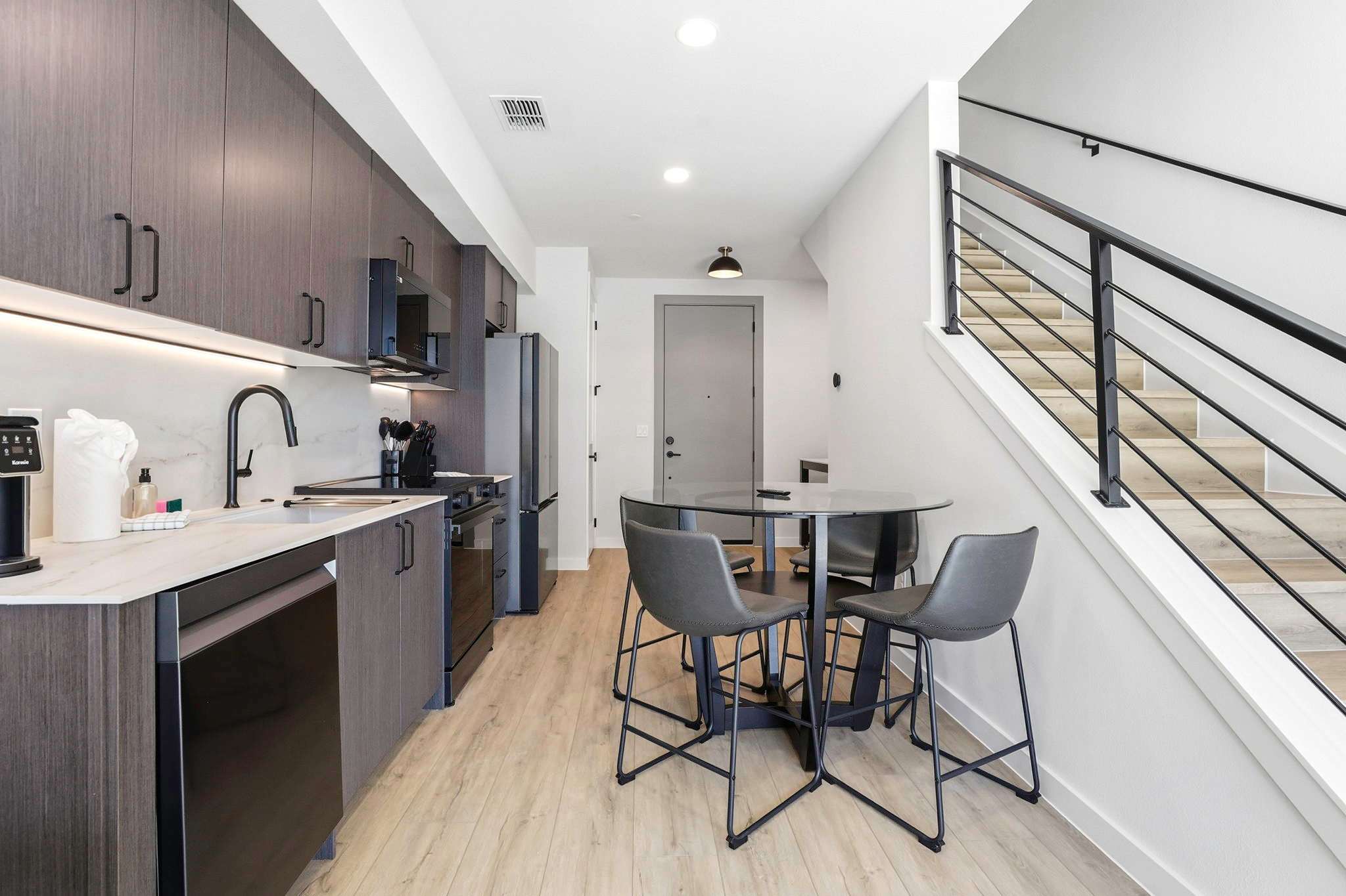 Luxe Condo • Prime Location • 5-Star Comfort | Photo 7