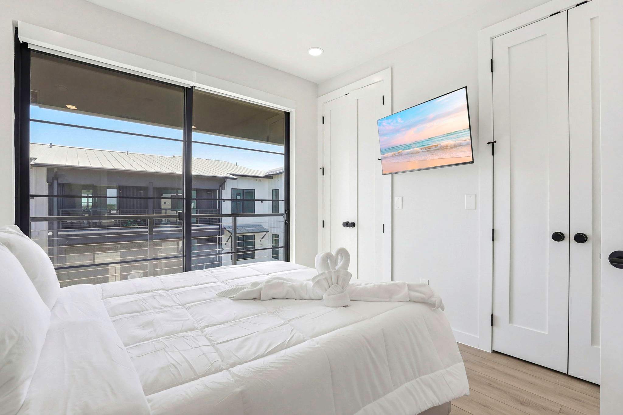 Luxe Condo • Prime Location • 5-Star Comfort | Photo 13