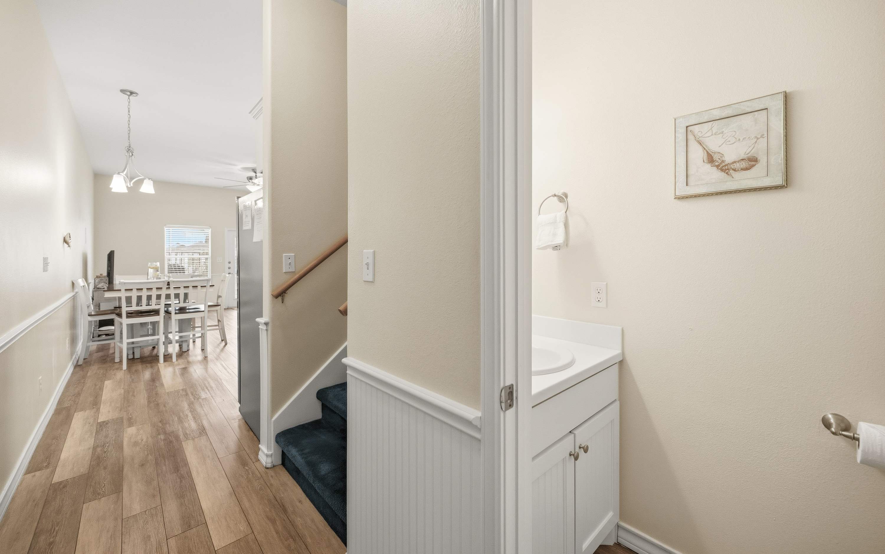 Pool, Balcony & 4BR Family Retreat - Sailfish