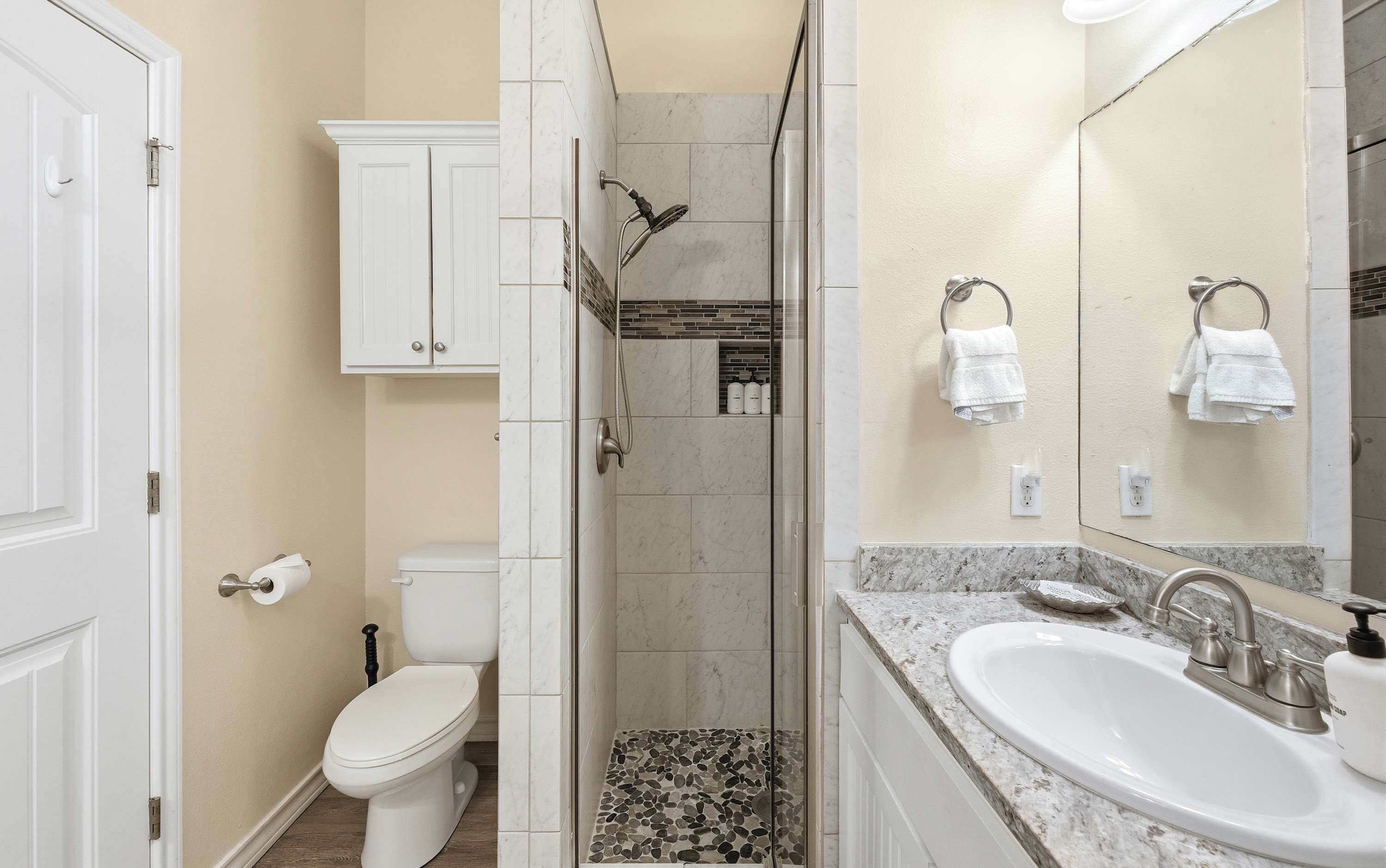 Pool, Balcony & 4BR Family Retreat - Sailfish