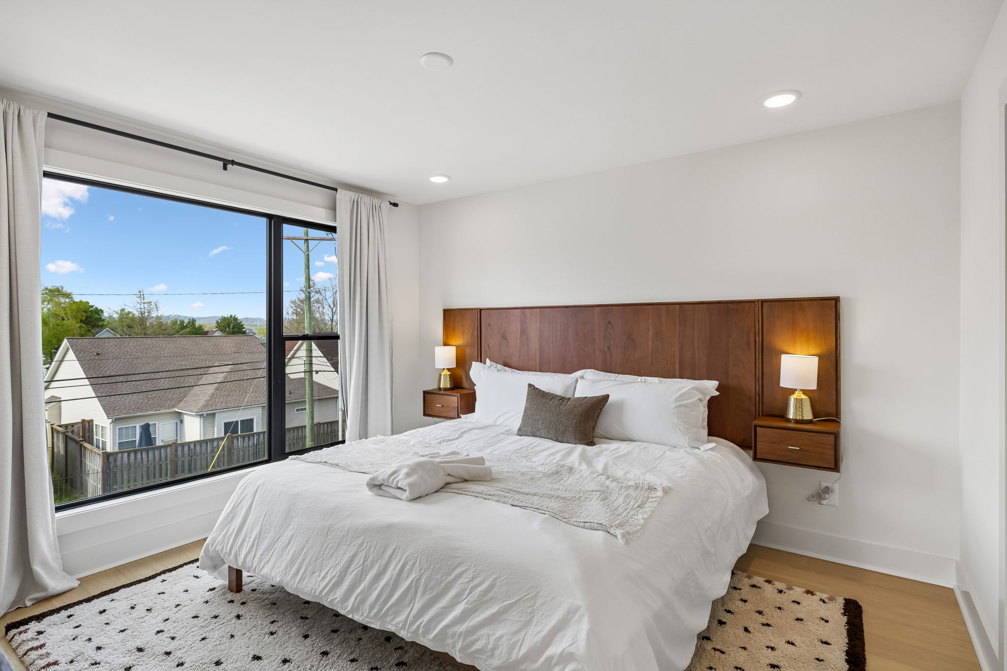 Combined Nashville Townhomes | 6BR + 2 Hot Tubs