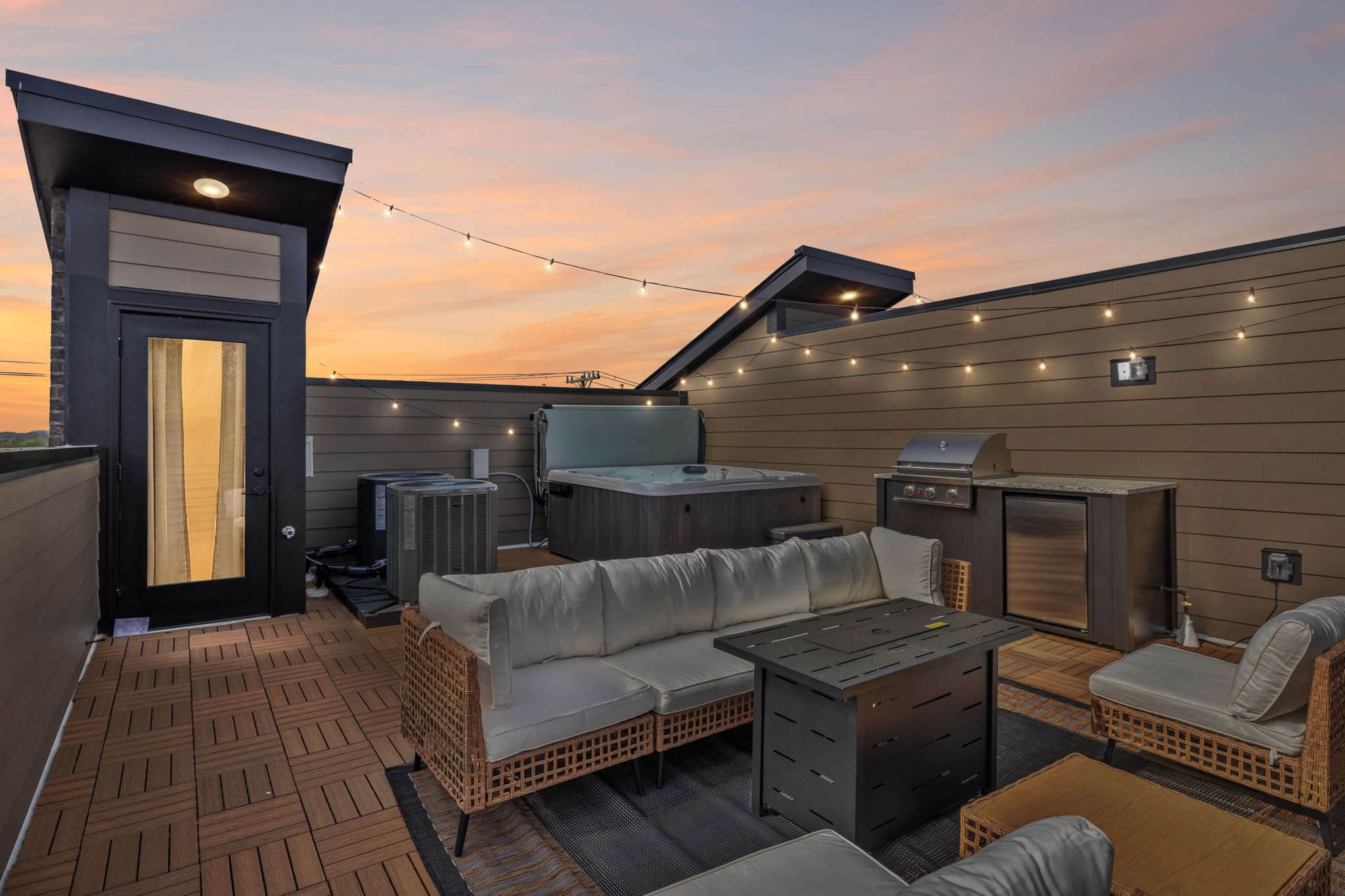 Combined Nashville Townhomes | 6BR + 2 Hot Tubs