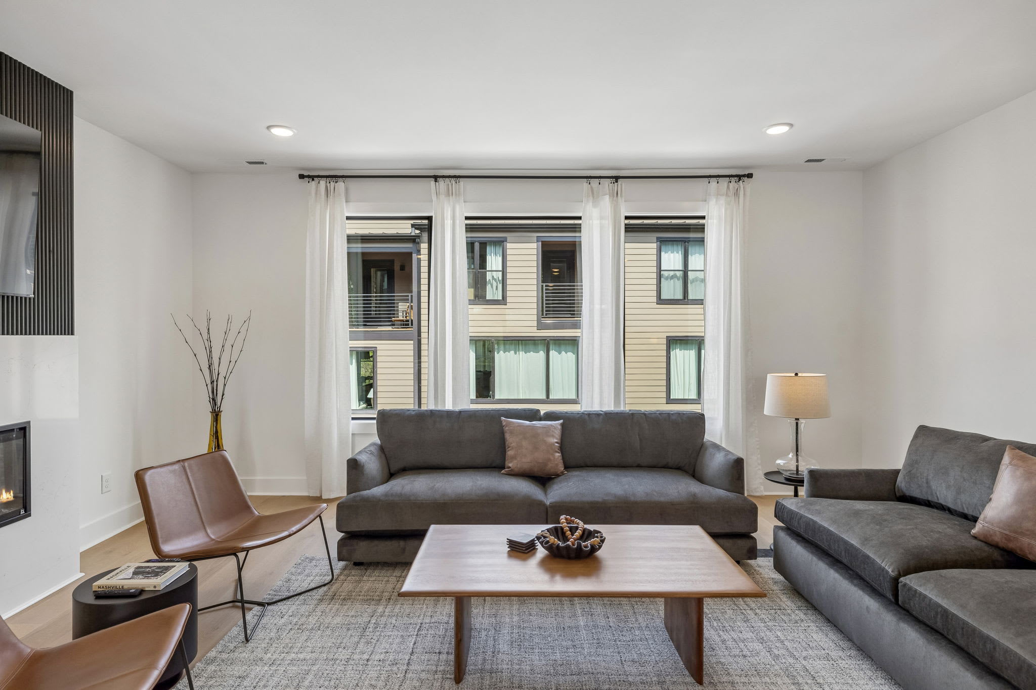 Modern townhome ft. rooftop lounge with hot tub! - Foto 8