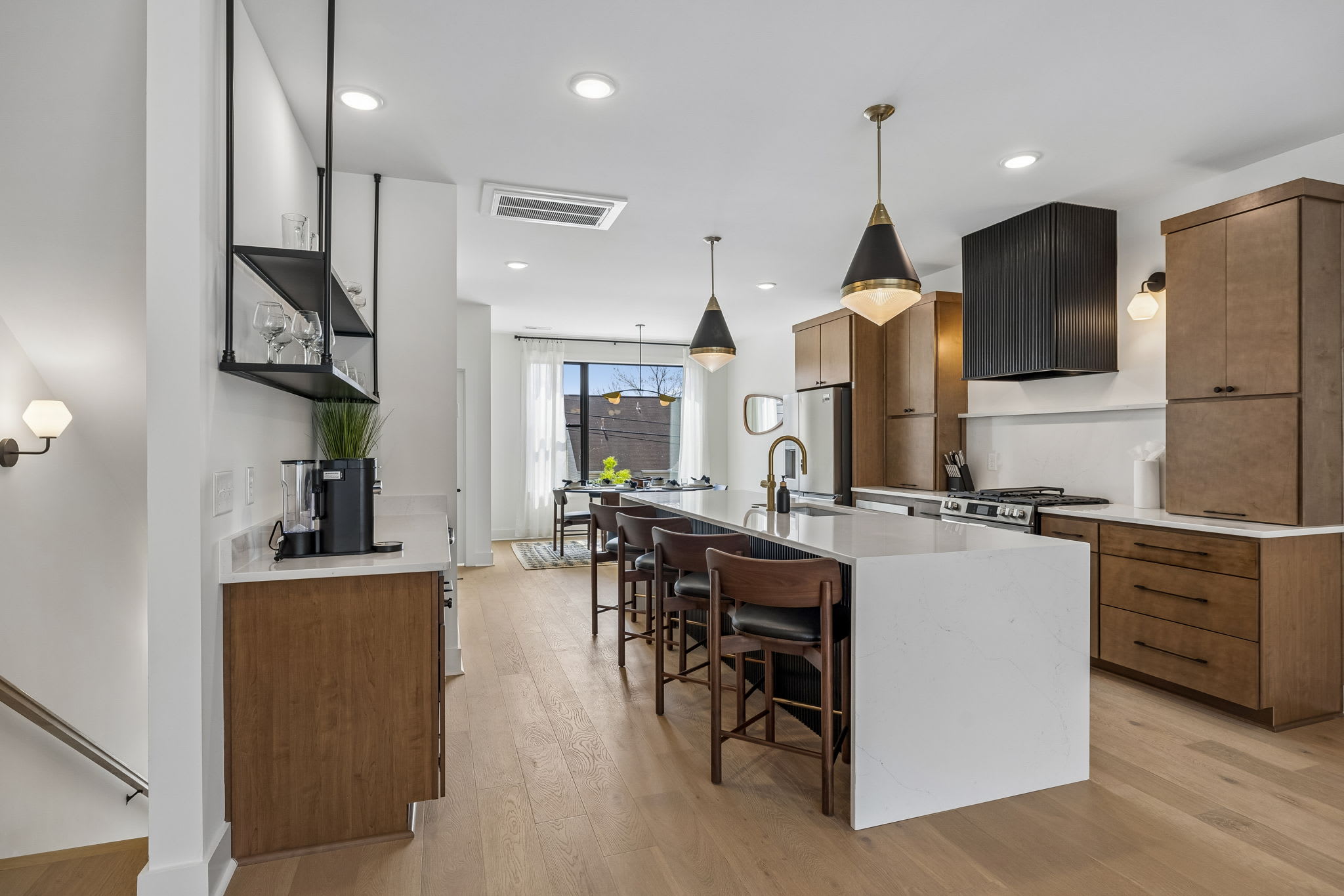 Modern townhome ft. rooftop lounge with hot tub! - Foto 15