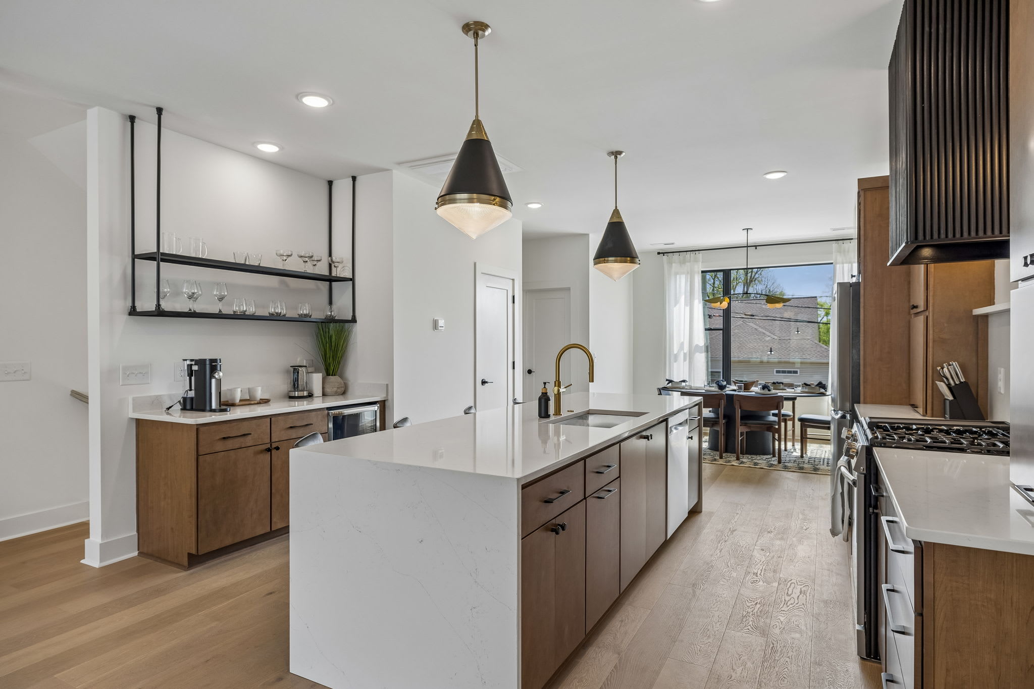Modern townhome ft. rooftop lounge with hot tub! - Foto 19