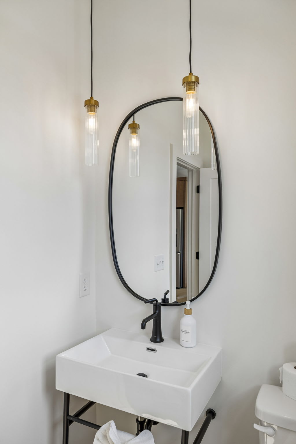 Modern townhome ft. rooftop lounge with hot tub! - Foto 43