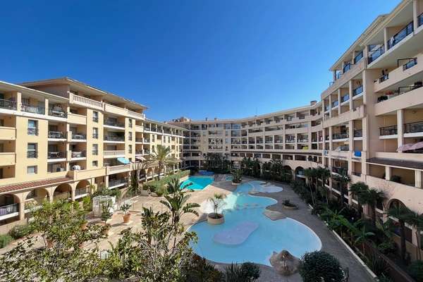 Appartement en bord de mer avec terrasse & piscine — Cannes, Provence-Alpes-Côte d'Azur — vacation rental