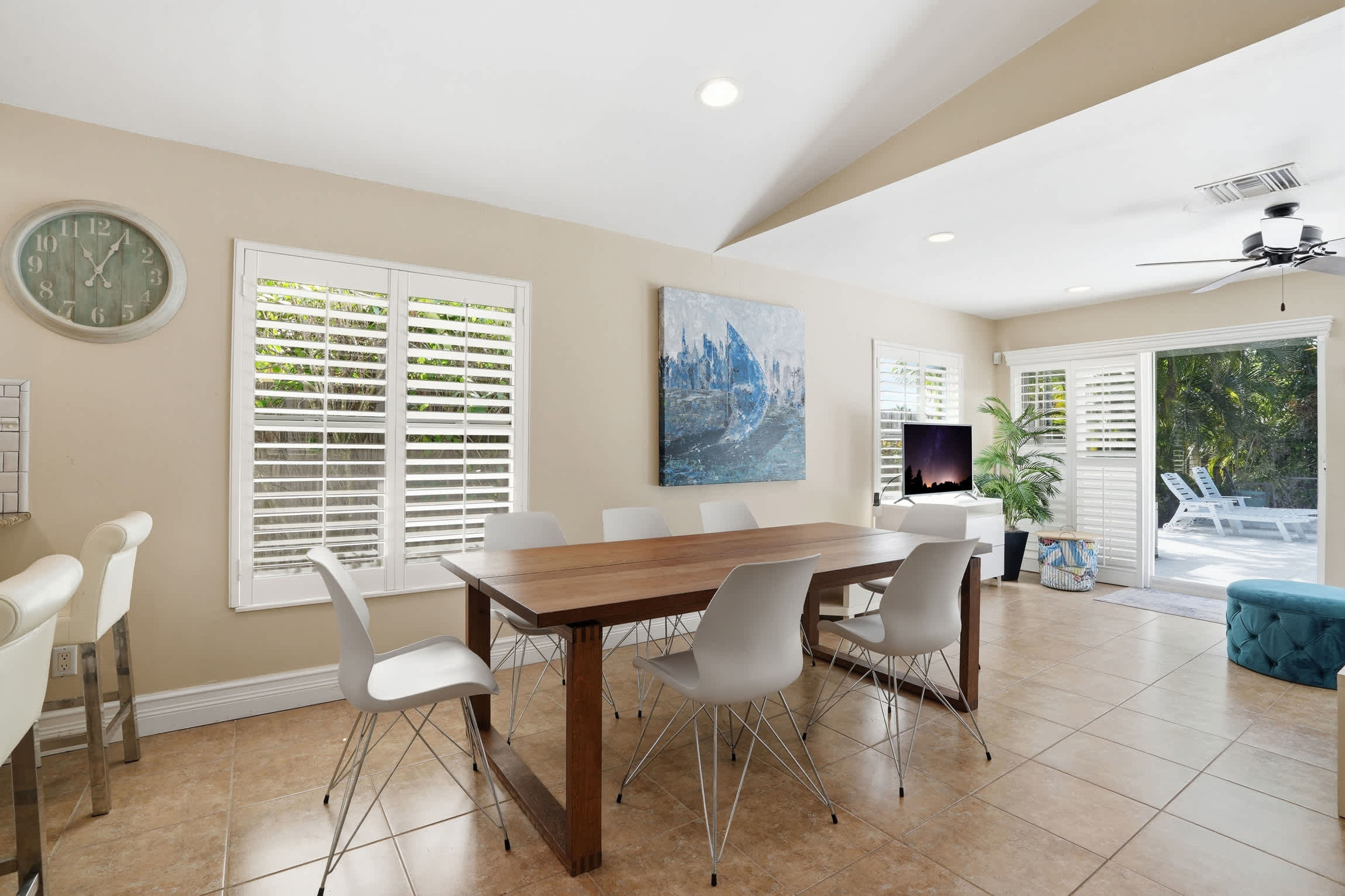 Beach Ready Pool Spa Home Bikes Gear Included | Photo 16