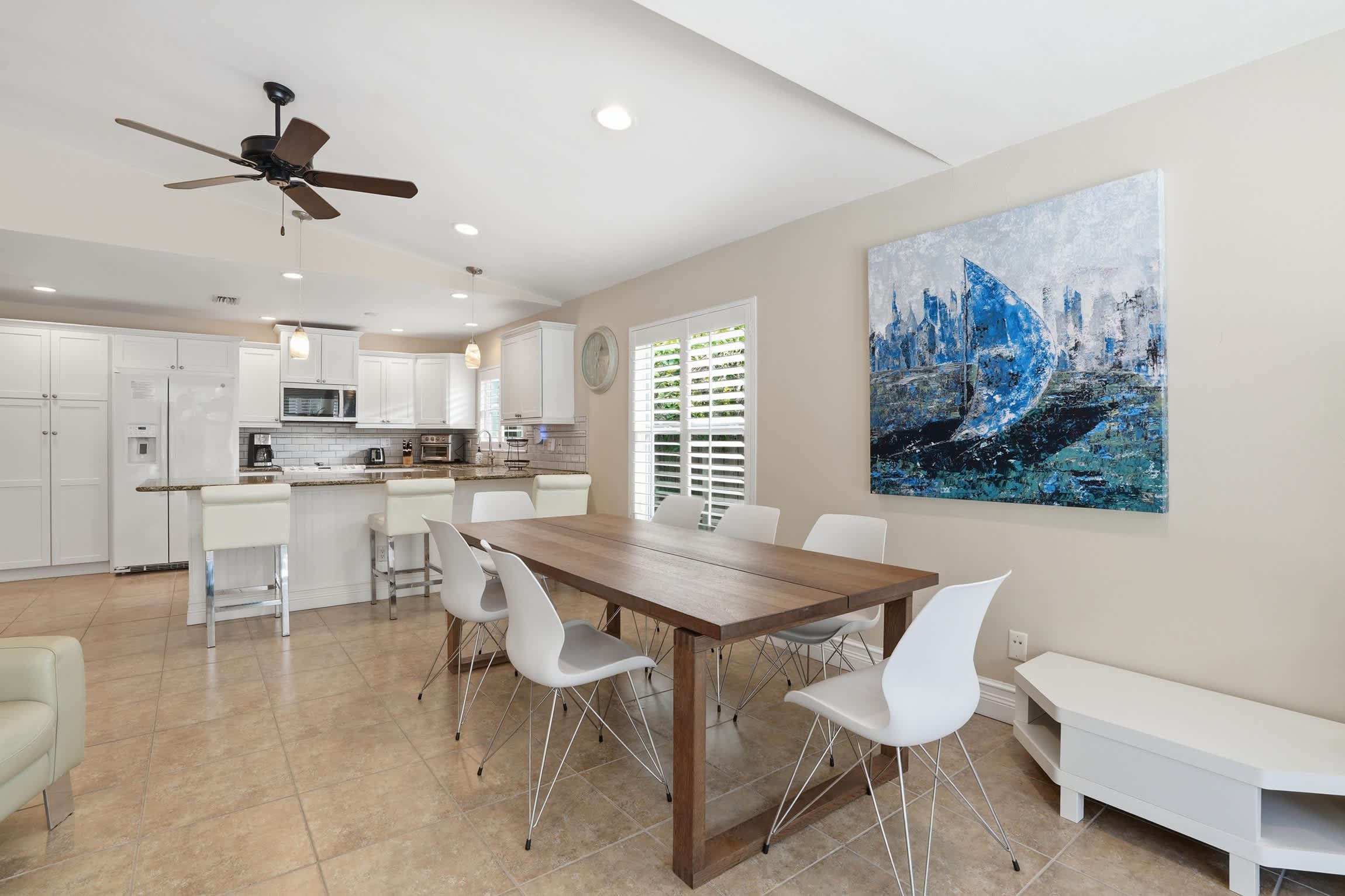 Beach Ready Pool Spa Home Bikes Gear Included | Photo 10