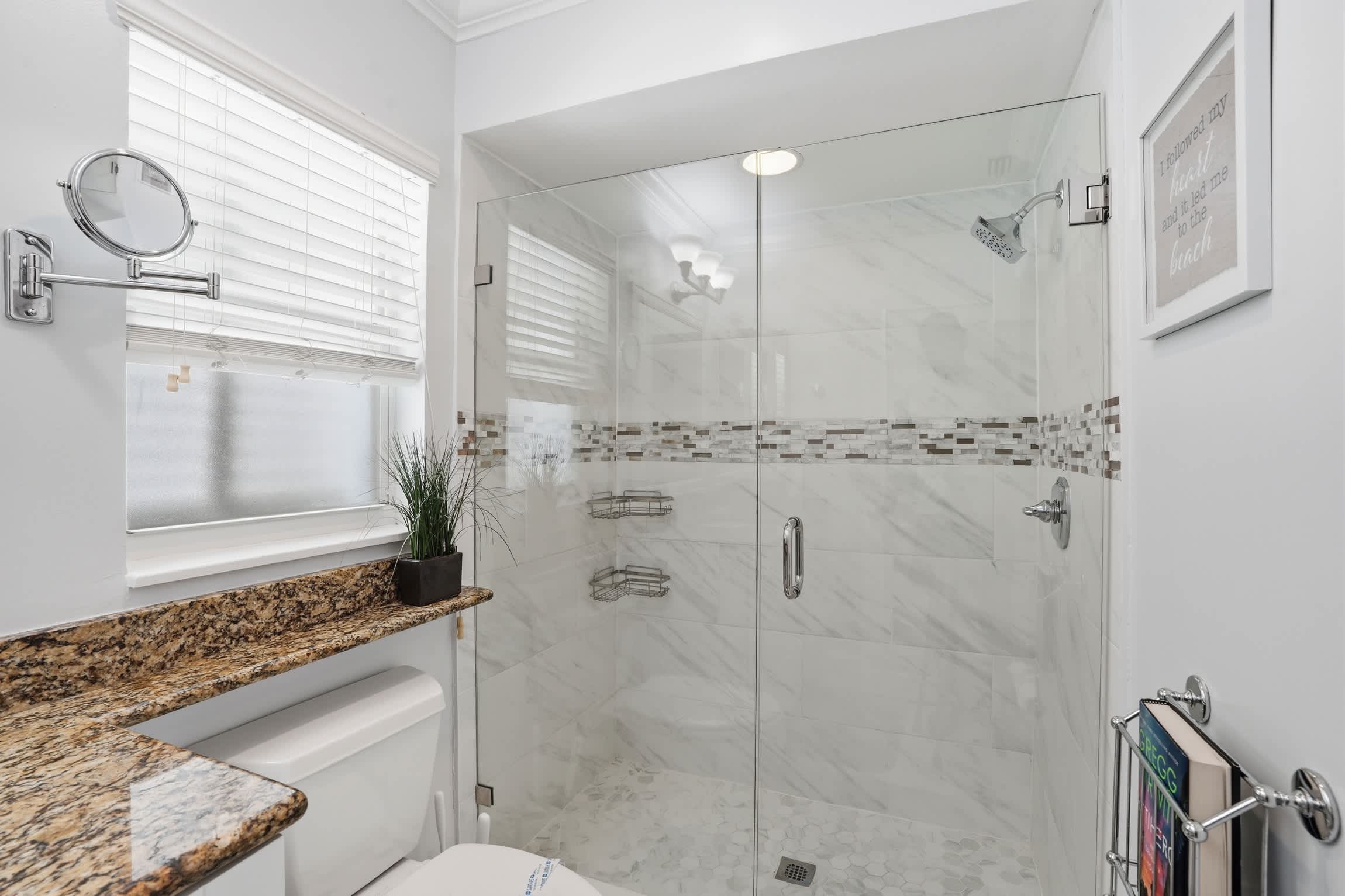 Beach Ready Pool Spa Home Bikes Gear Included | Photo 26